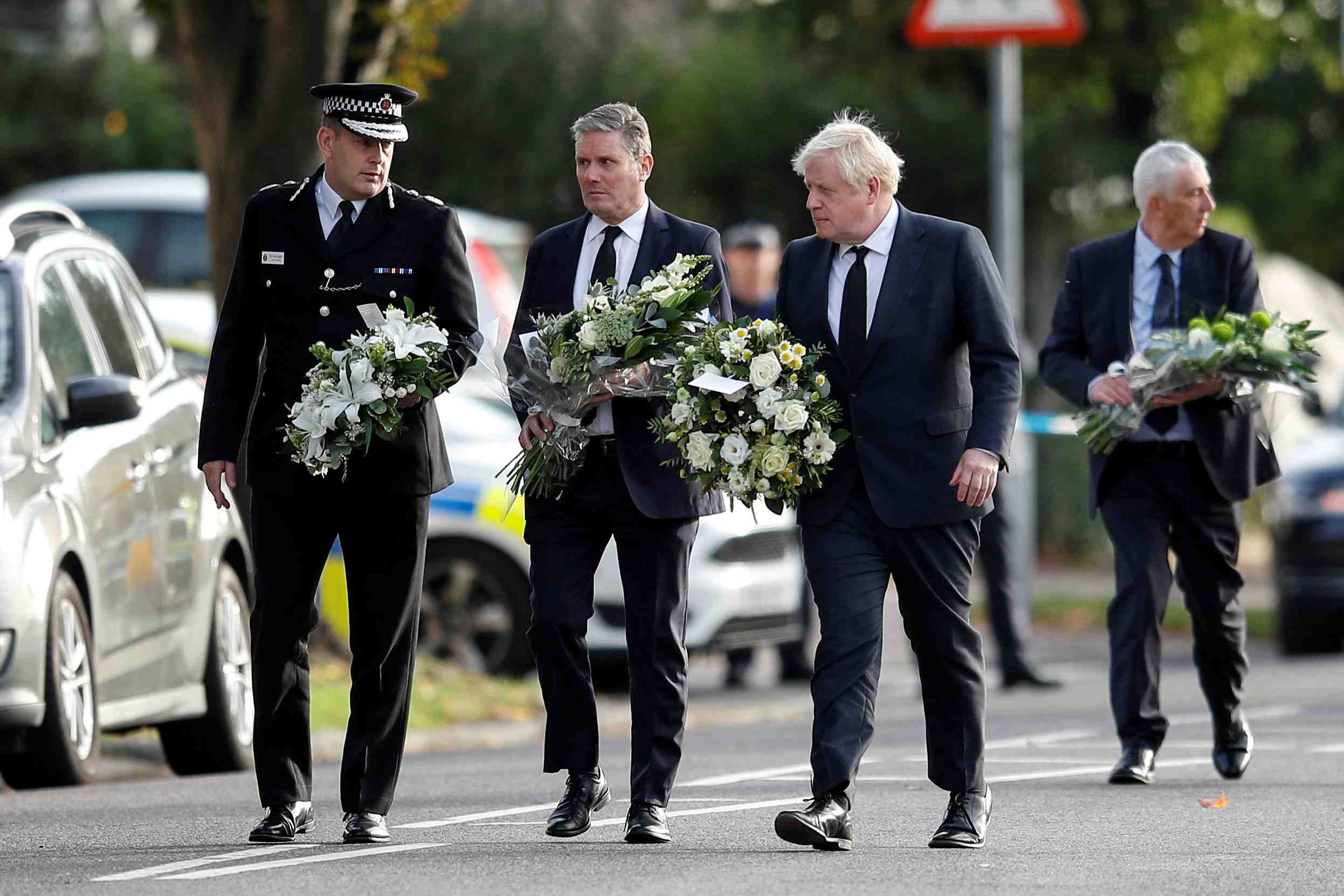 Boris johnson sur les lieux du meurtre de david amess