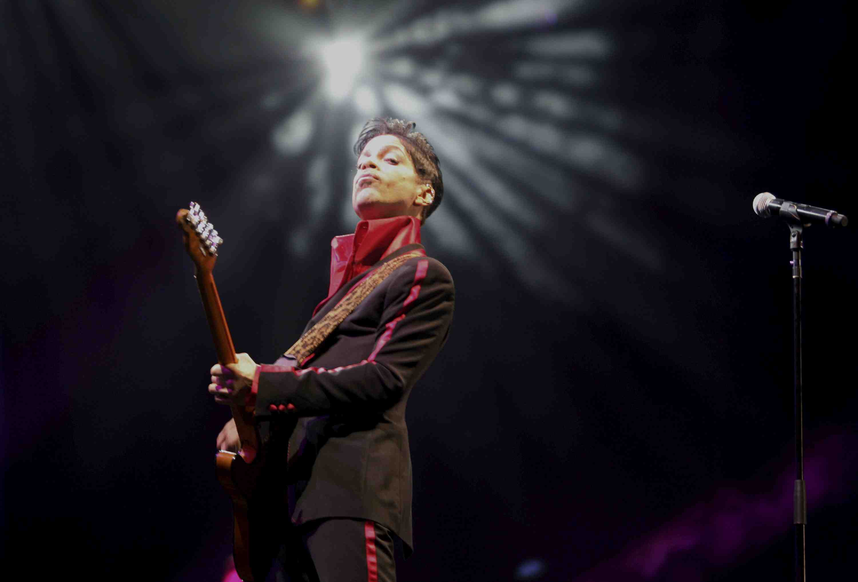 Les heritiers de prince veulent bloquer la sortie d'un disque