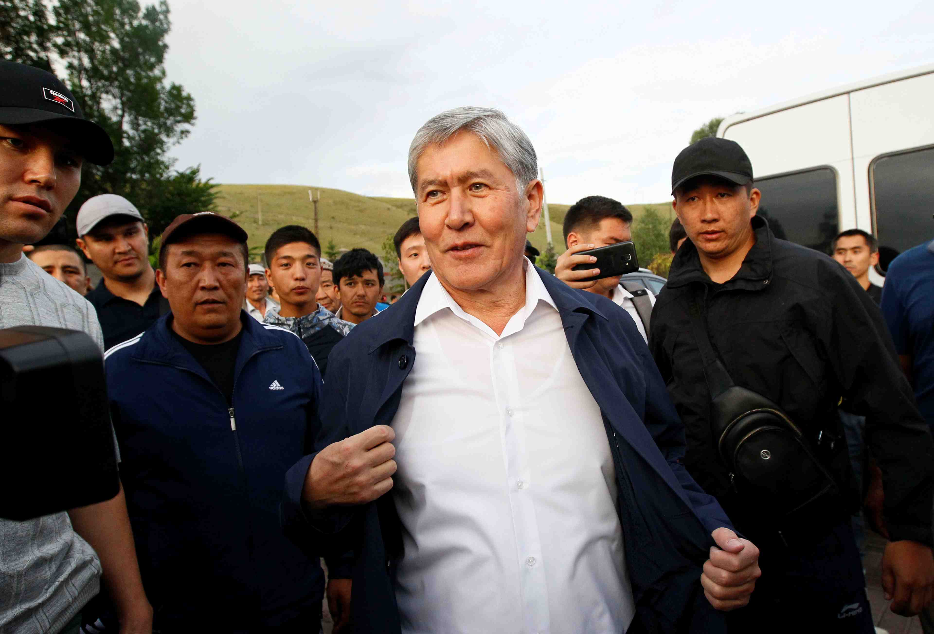 Arrestation mouvementee de l'ancien president du kirghizistan