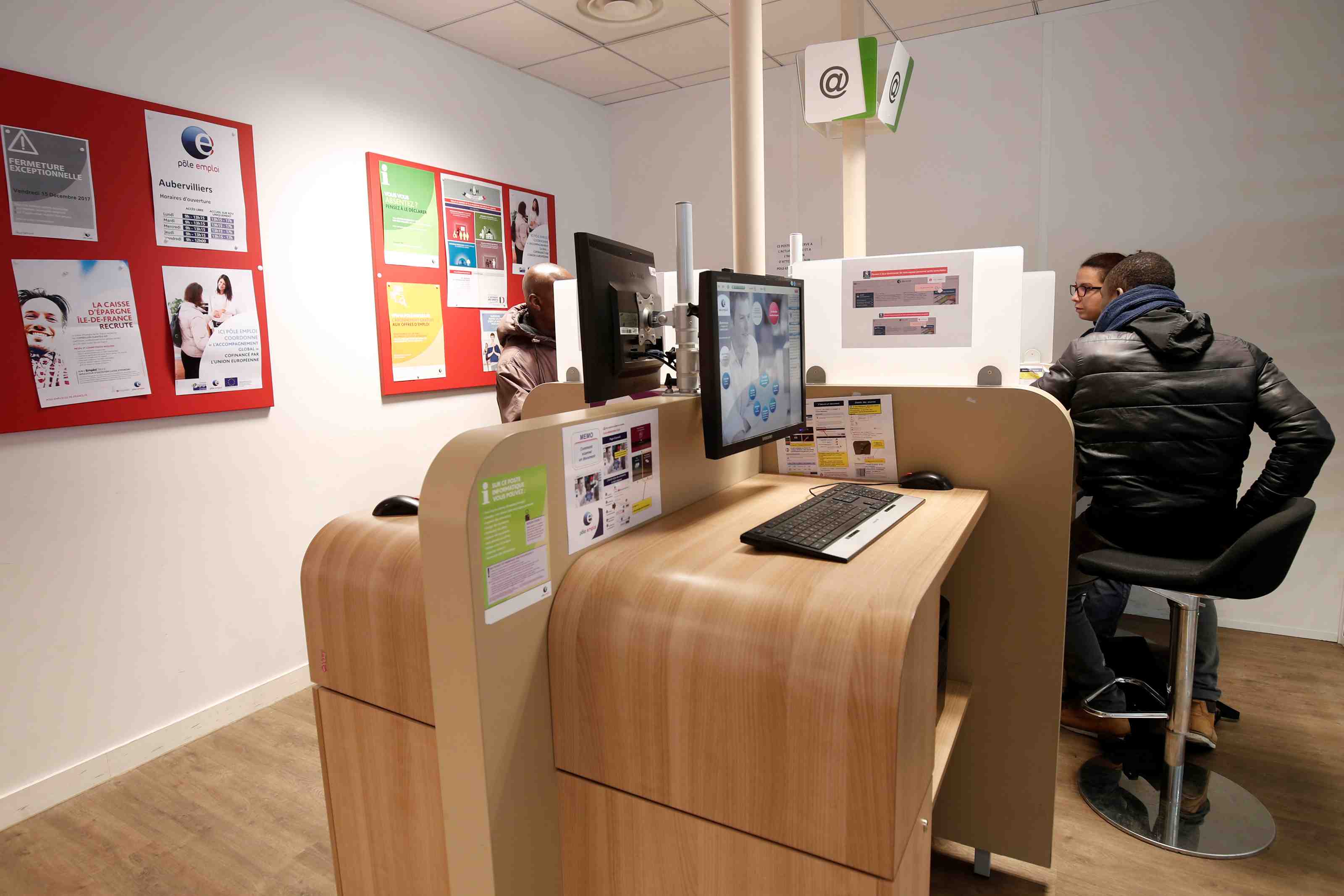 France: taux de chomage quasi stable au t3, taux d'emploi au plus haut