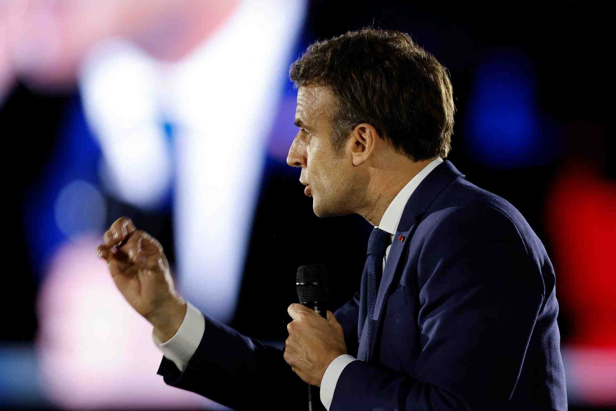 Ukraine: macron refuse toute "escalade verbale" au sujet des crimes de guerre russes