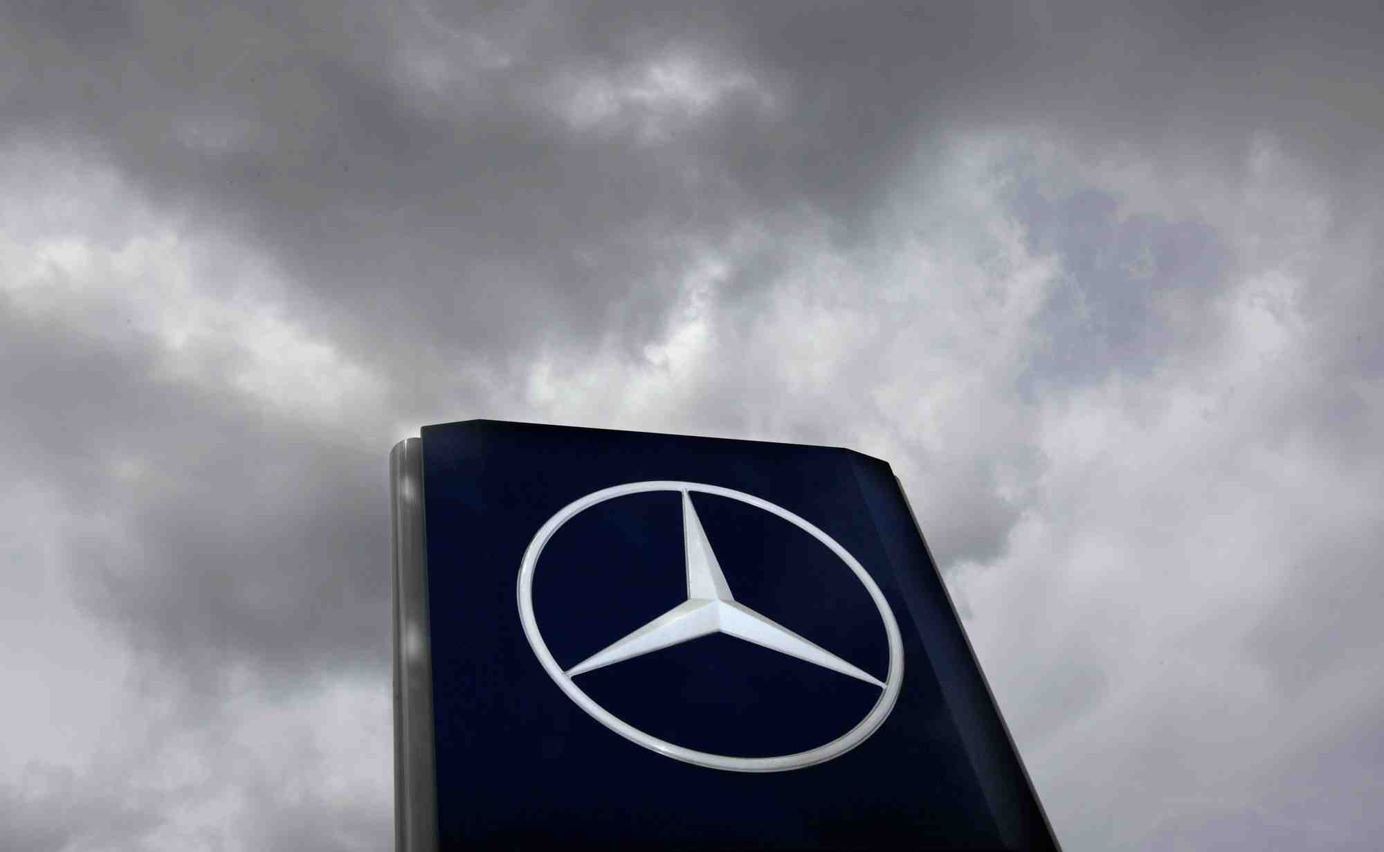 Mercedes-benz voit la penurie de semi-conducteurs se prolonger jusqu'en 2023