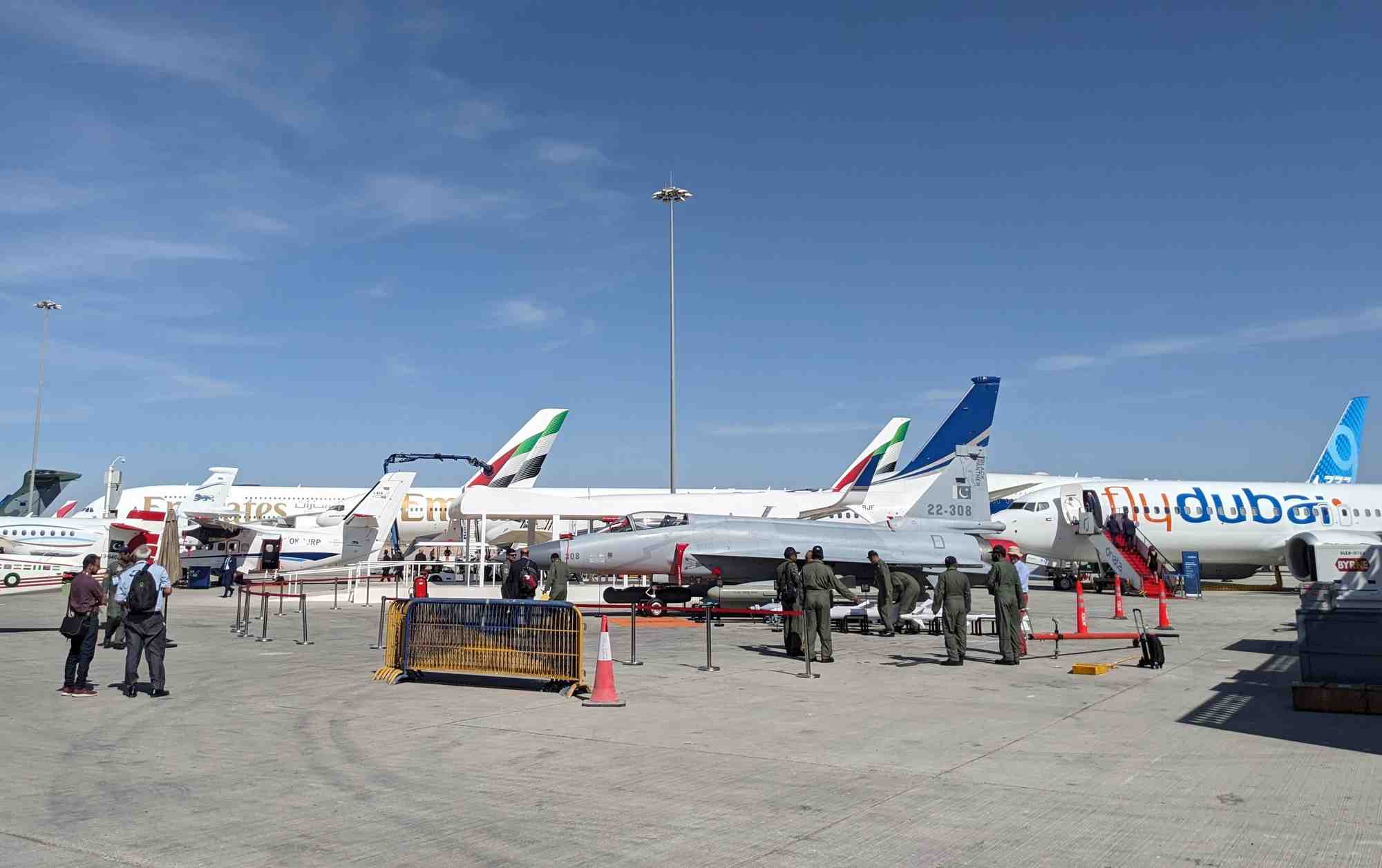 Boeing semble avoir pris un avantage définitif sur Airbus au deuxième jour du salon de Dubai 2023.