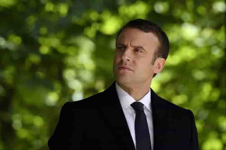 Macron salue la memoire d'une de ses supportrices decedee