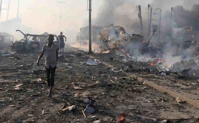 Le bilan des attentats de mogadiscio revise a 358 morts