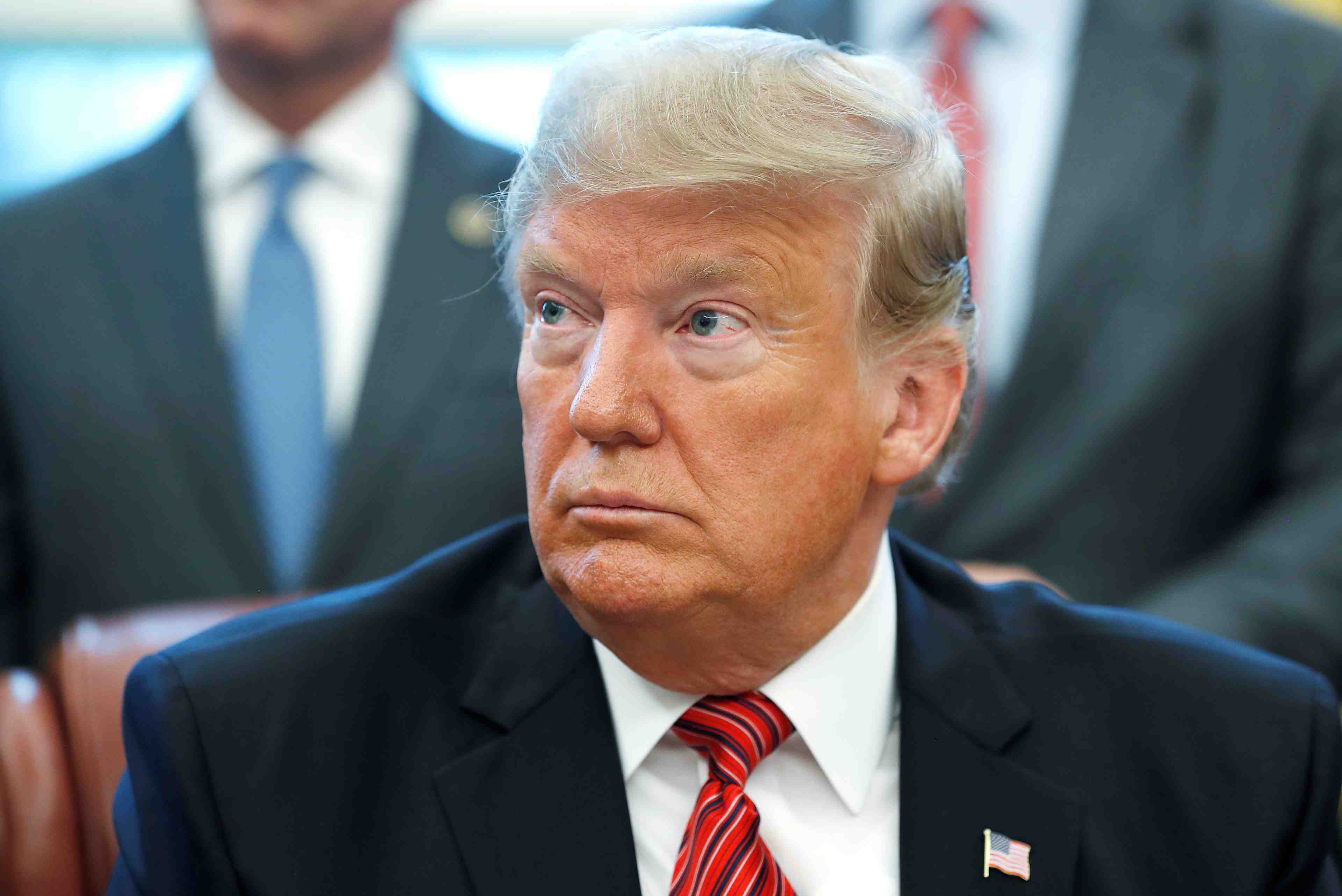 Trump revendique le "droit absolu" de decreter l'etat d'urgence
