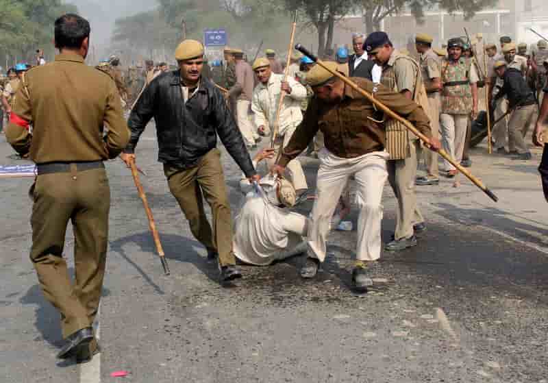 Les locaux d'une secte pris d'assaut en Inde, six corps retrouvés