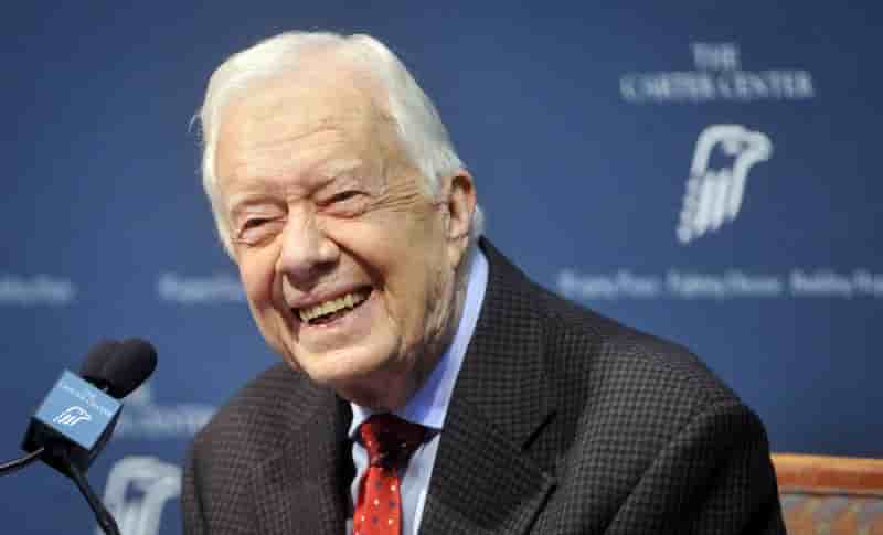 Jimmy carter volontaire pour une mission de mediation en coree du nord