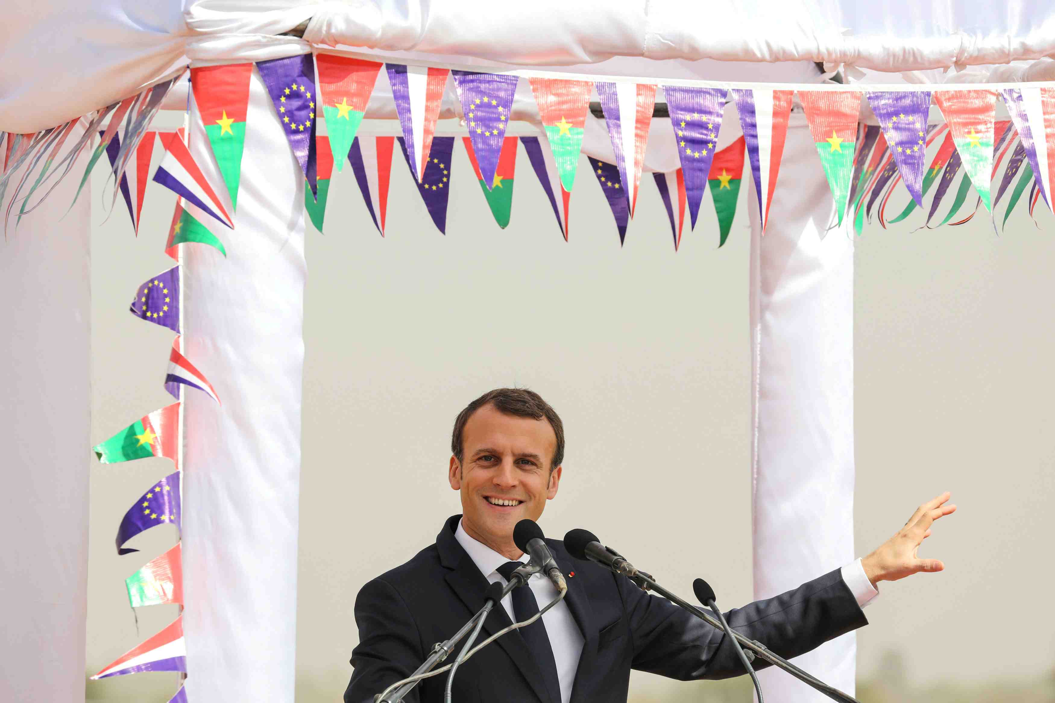 Macron pour des sanctions contre pyongyang, interpelle moscou et pekin