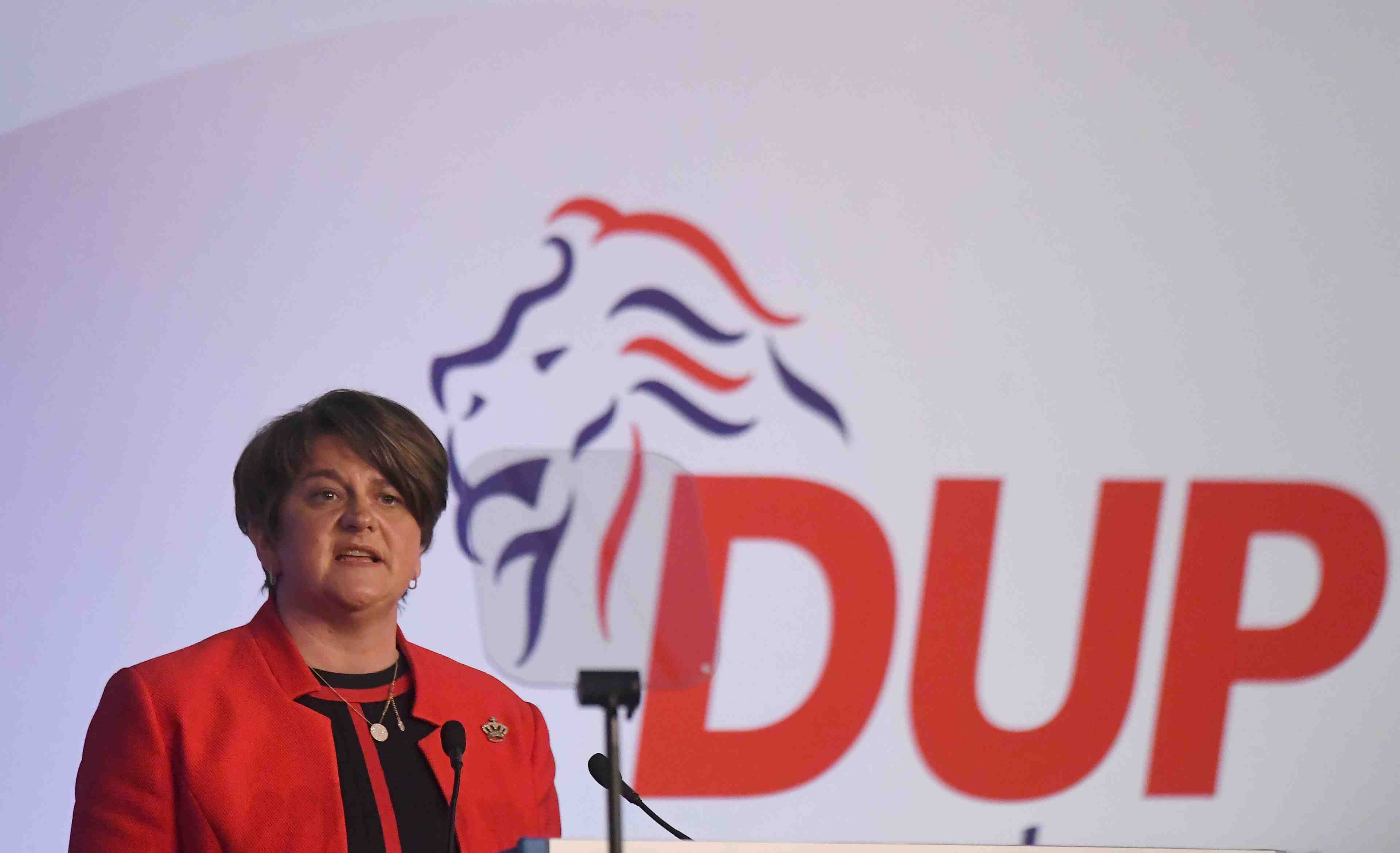 Le dup accepterait des regles europeennes "a la carte" en irlande du nord