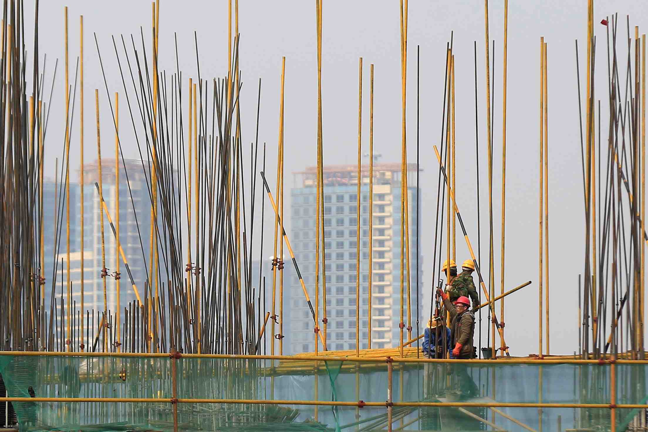 La croissance chinoise reste a un creux de pres de six ans au 4e trimestre