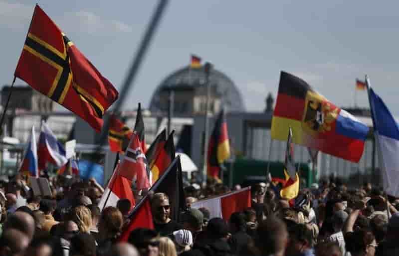 Manifestation de partisans d'extreme droite a berlin