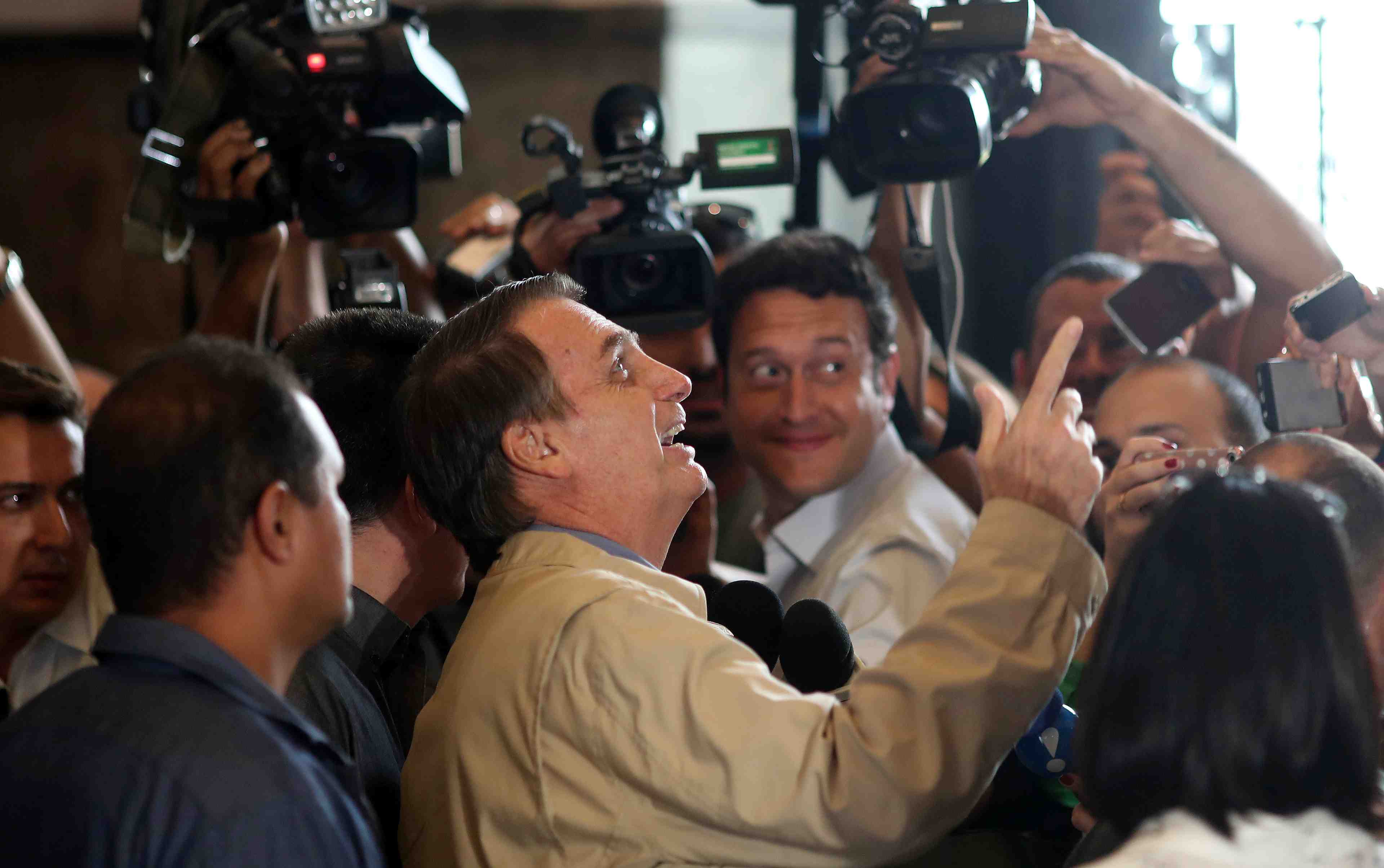 Bresil/presidentielle: la victoire est a portee de main, dit bolsonaro