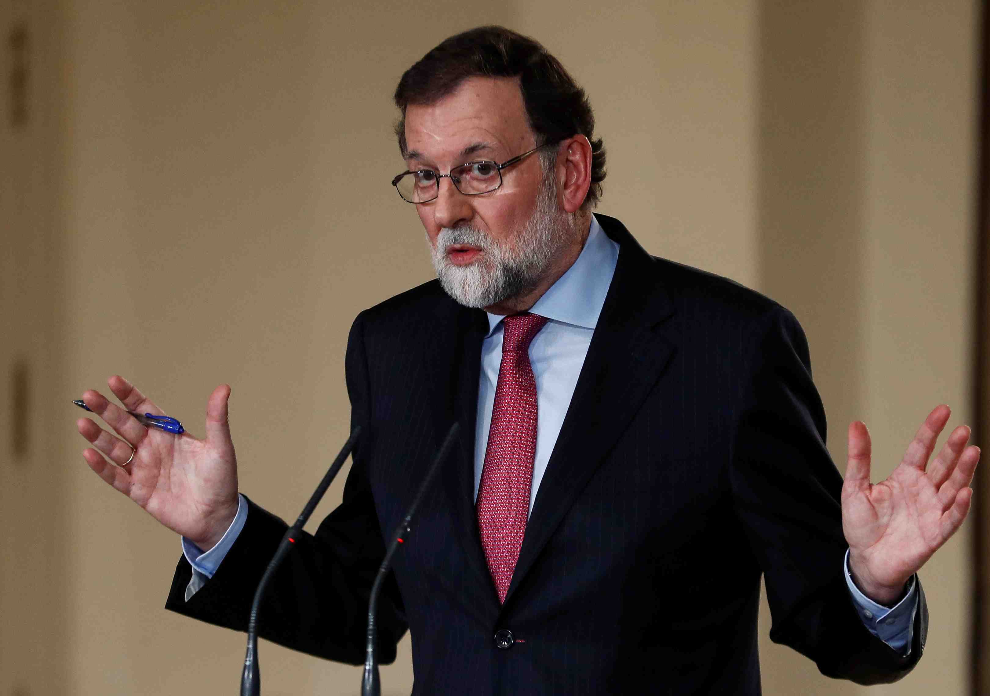 Rajoy convoque le parlement catalan pour le 17 janvier