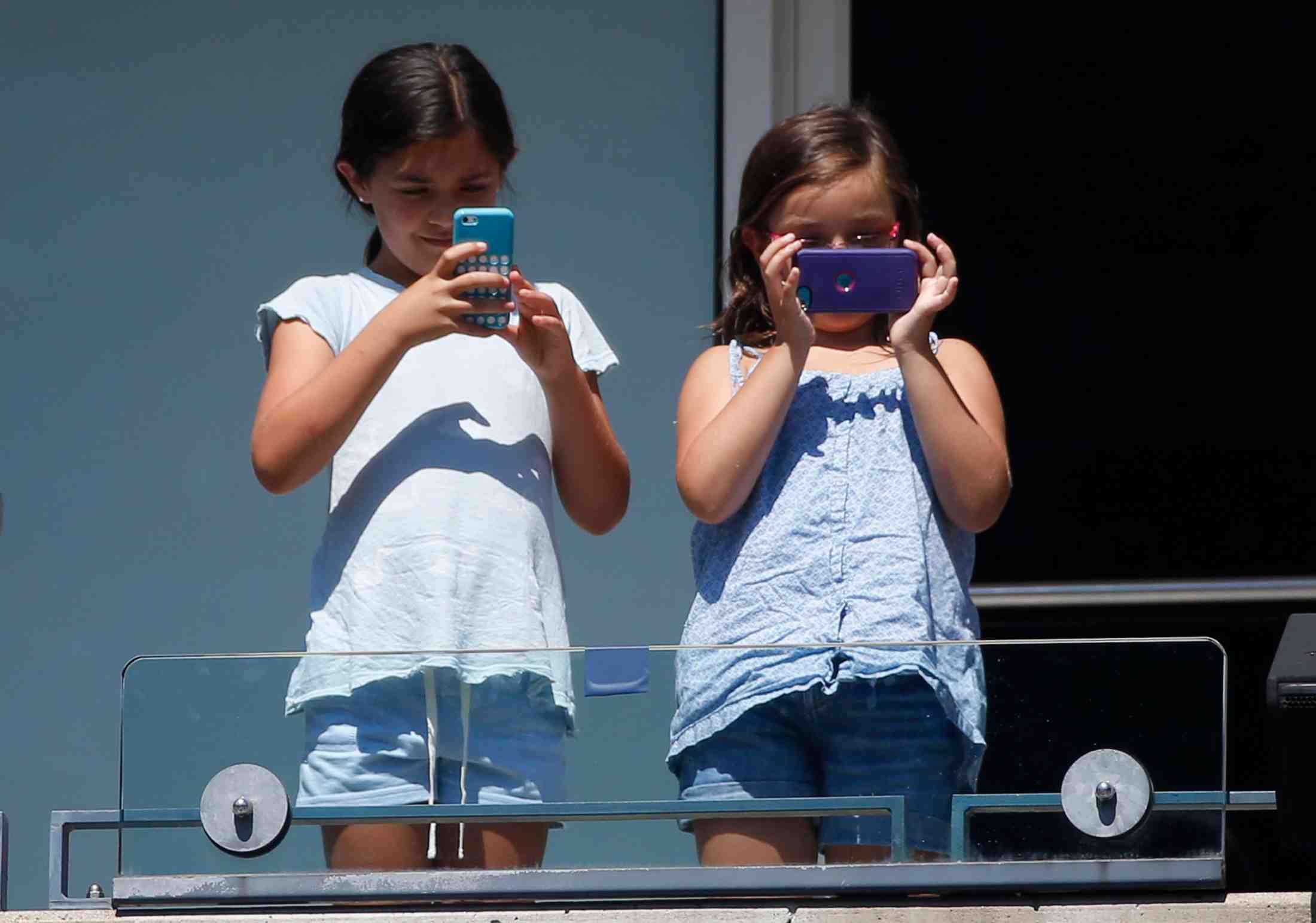 addiction smartphone enfant