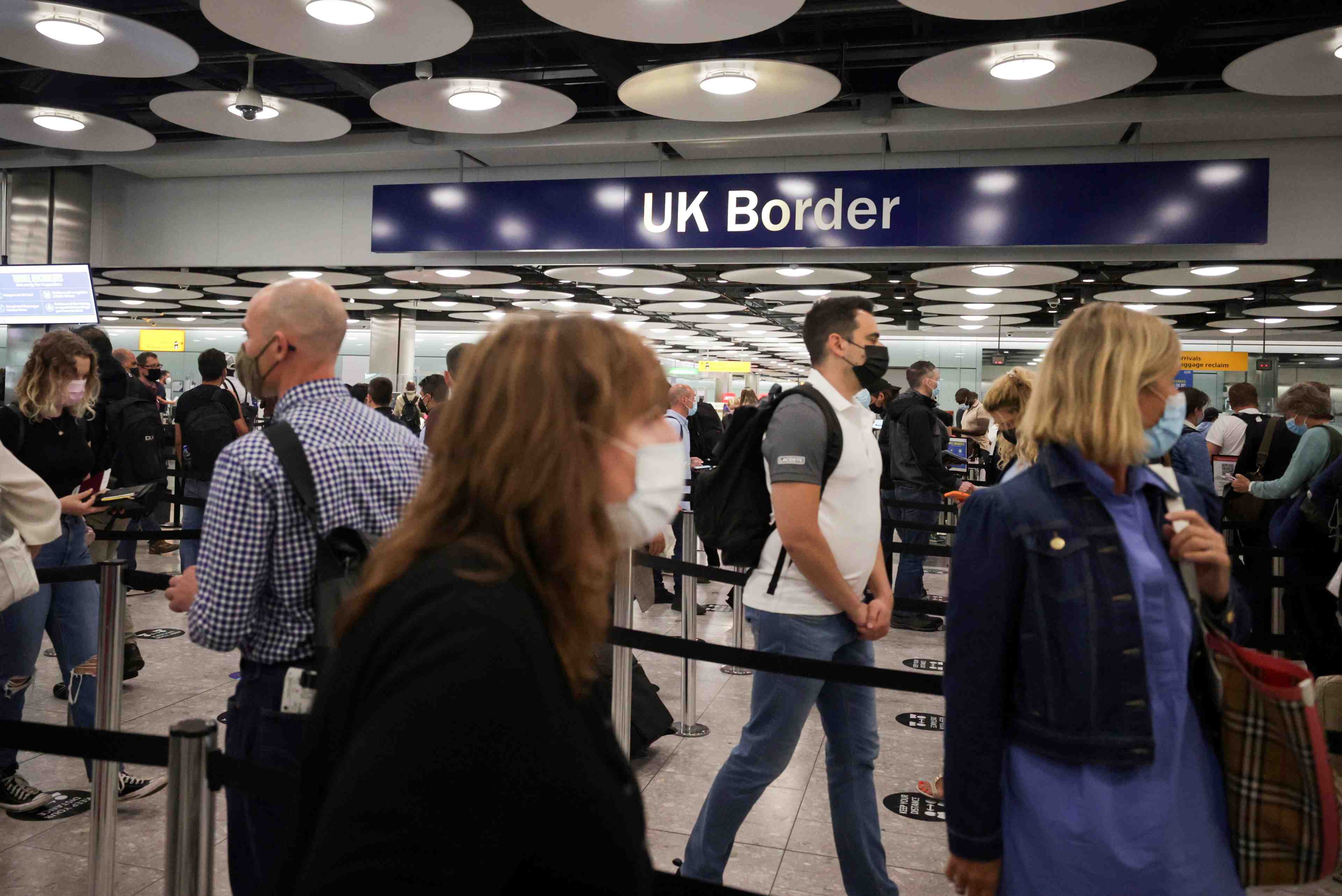 La gb supprime la quarantaine pour les voyageurs de france completement vaccines