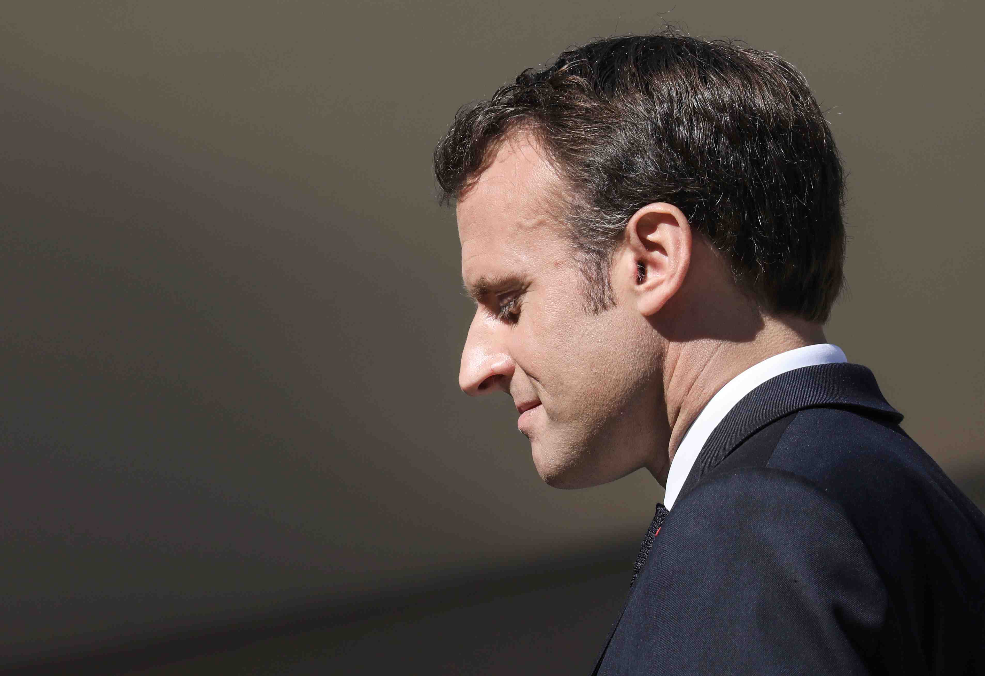 Macron "volontaire et disponible" avant sa visite en corse