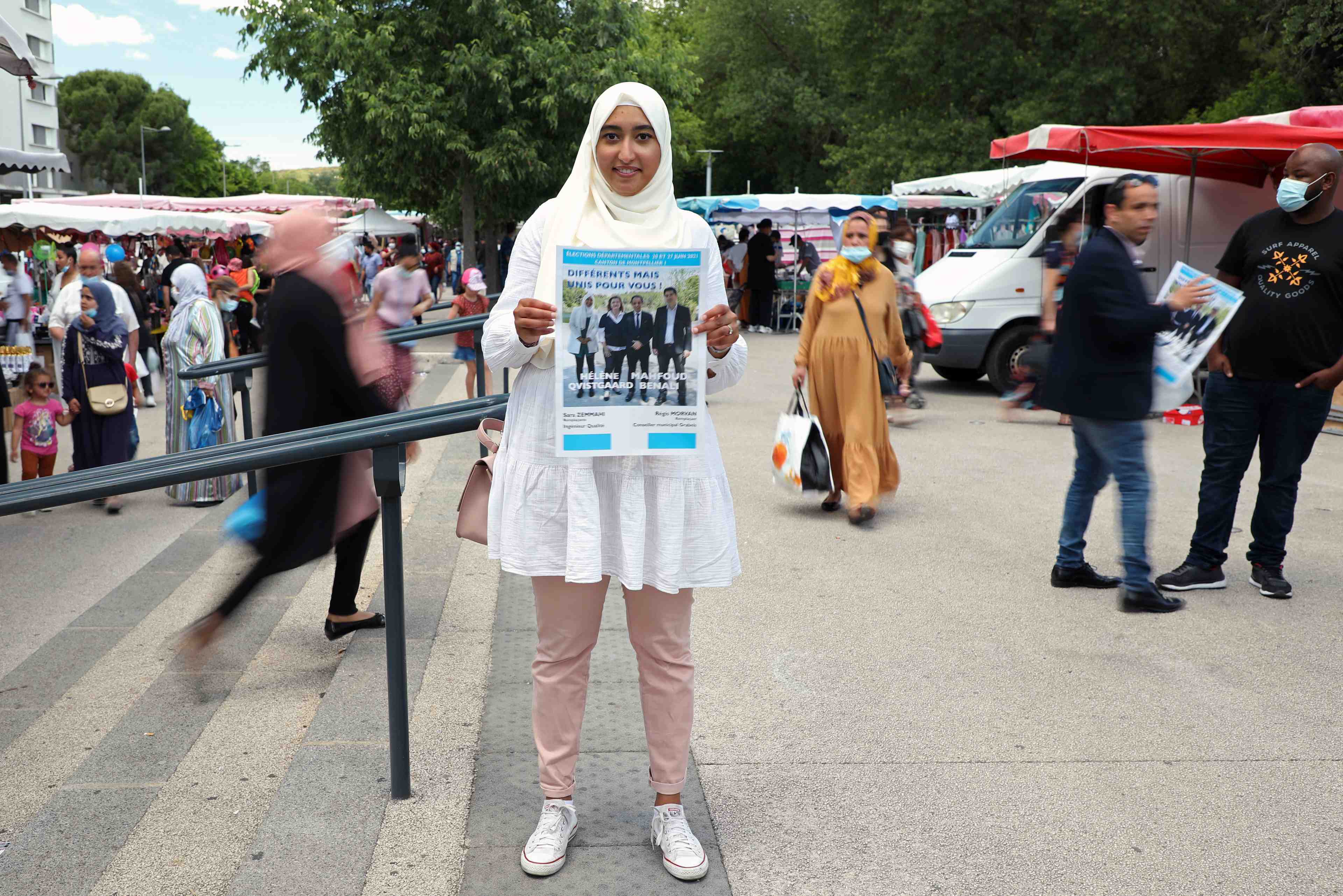 Une candidate voilee seme le trouble a larem