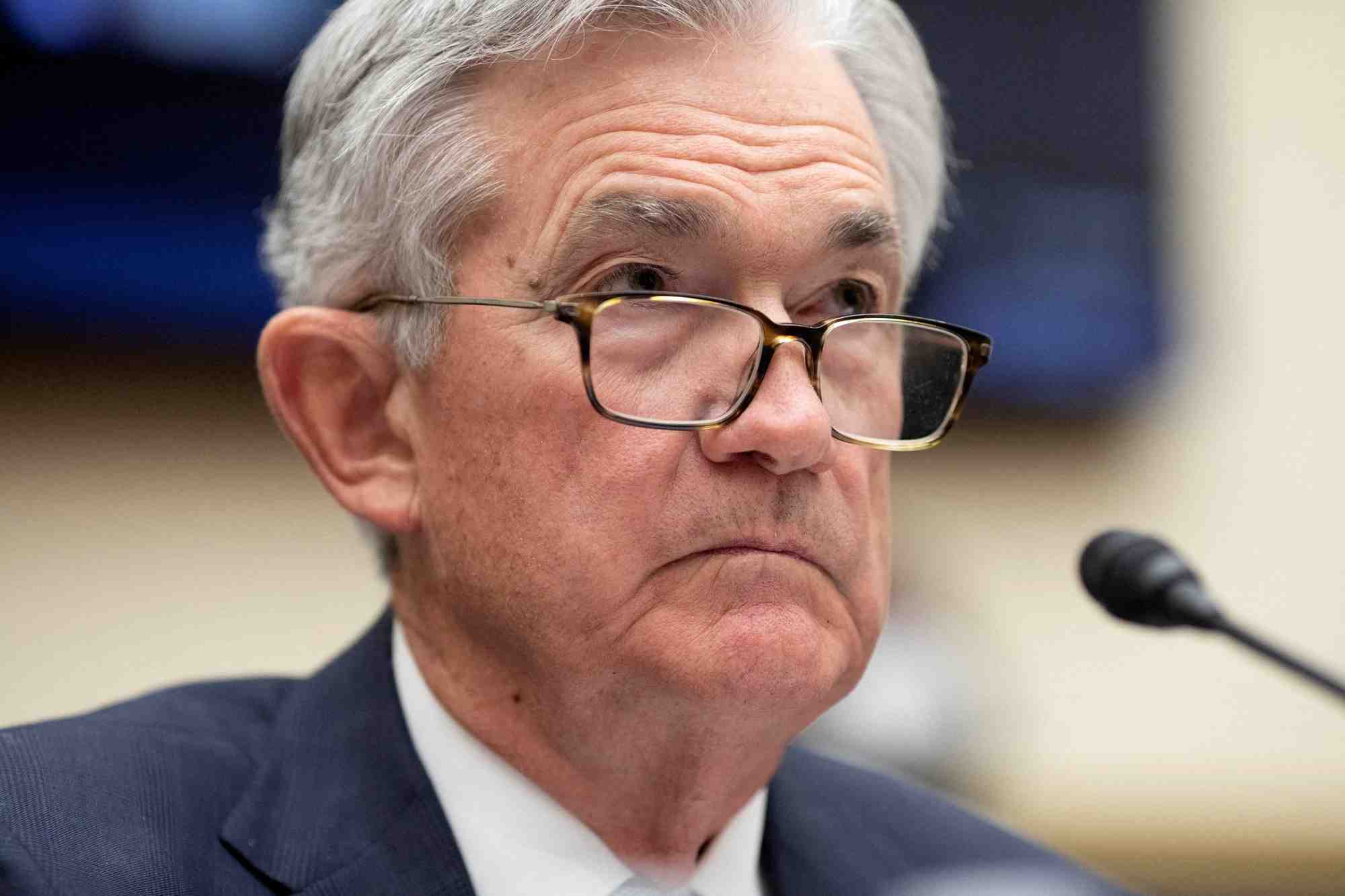 Etats-unis: une hausse de taux de la fed d'un demi-point "sur la table" en mai-powell