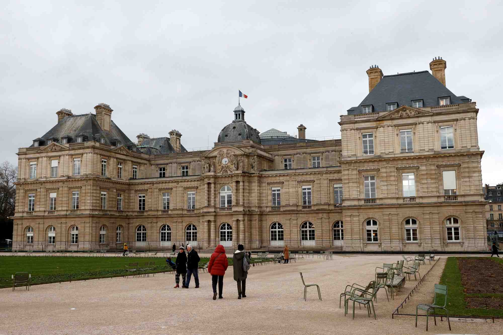Le palais du luxembourg, qui abrite le senat francais, a paris