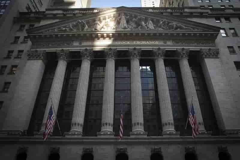 Wall Street craint l'impact du dollar fort sur les résultats