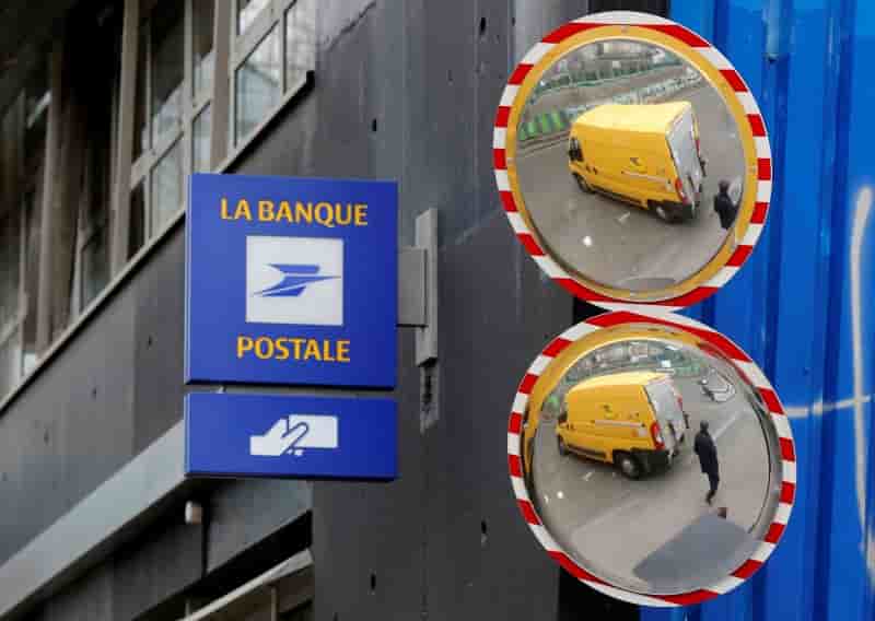 La banque postale vise de nouveaux marches