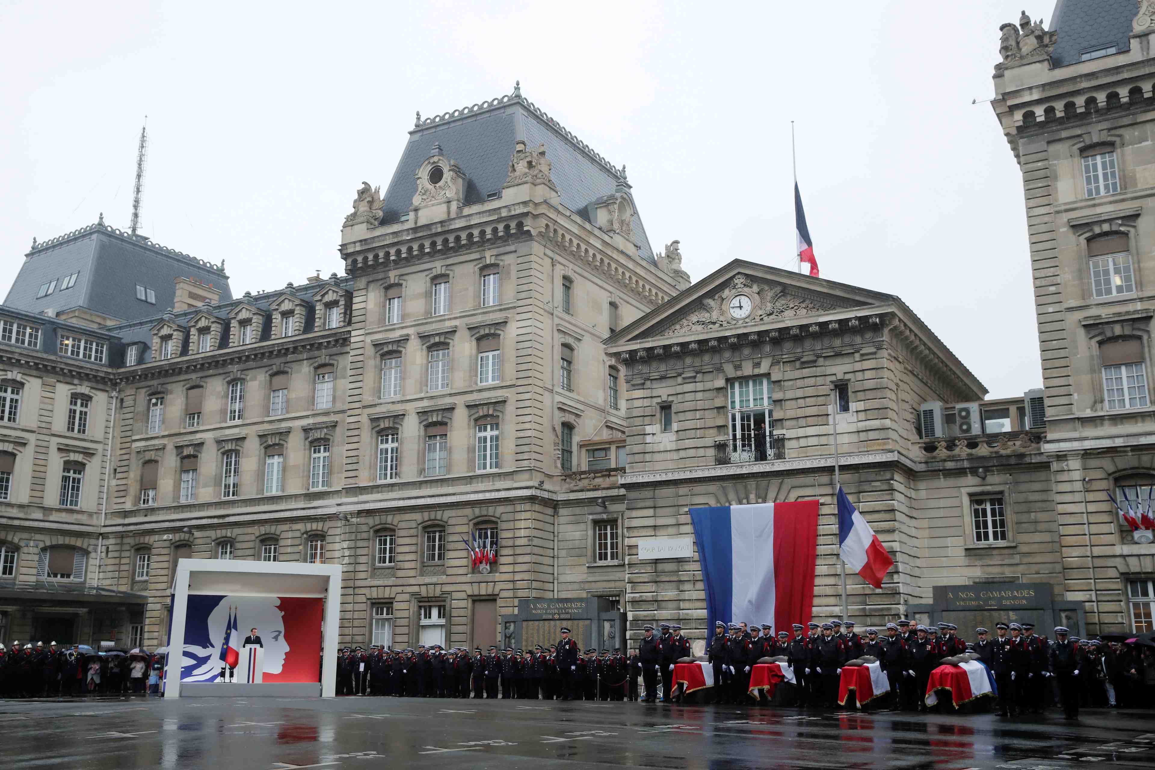 Attaque a la prefecture de police: harpon se demandait "comment tuer les infideles?"