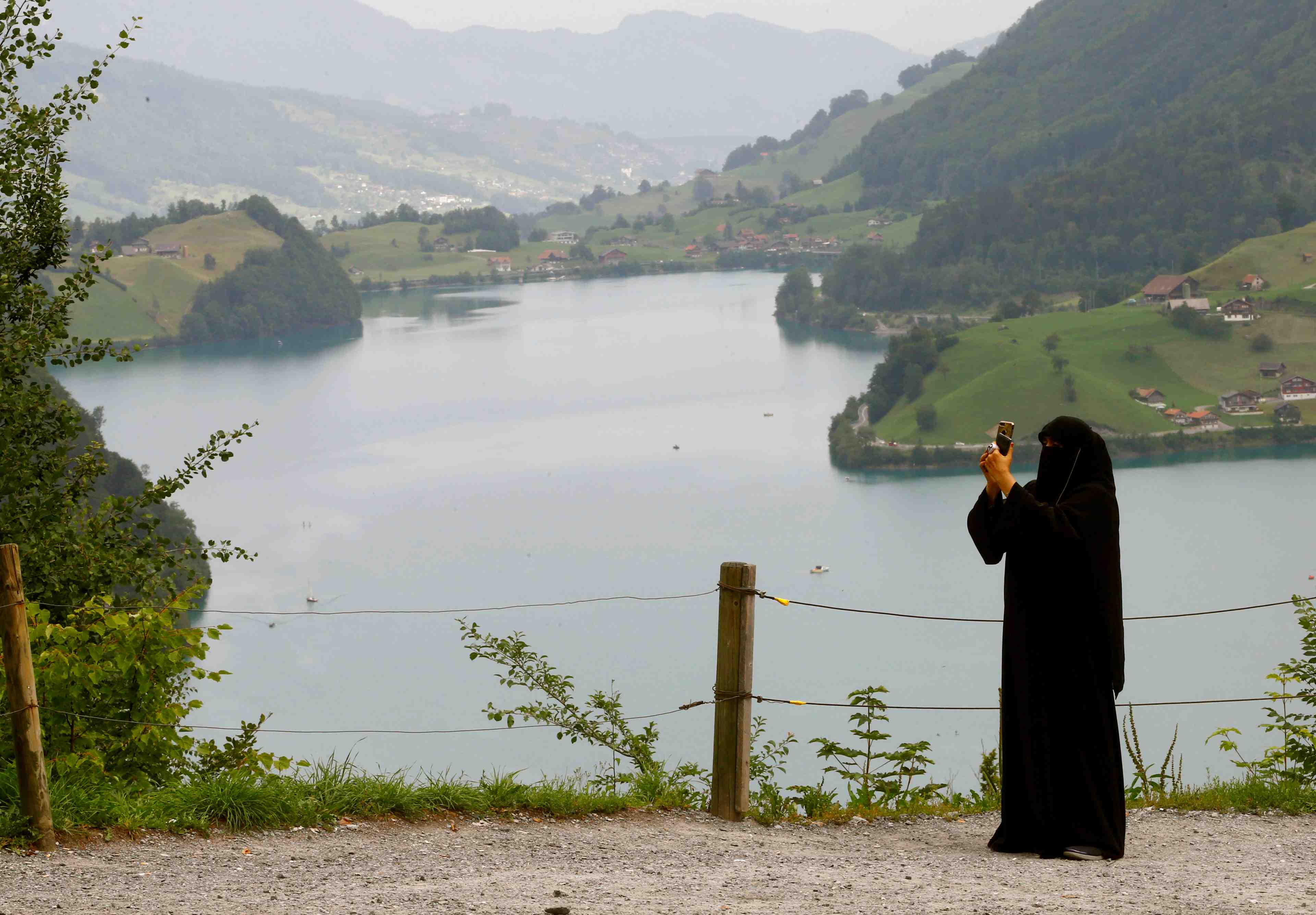 La dissimulation du visage interdite par referendum en suisse