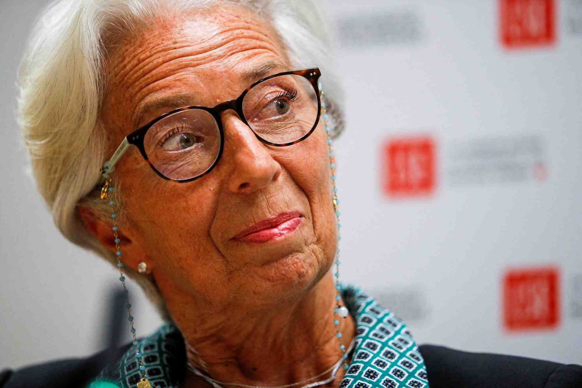 L'ere d'une inflation ultra-basse a peu de chances de revenir, dit lagarde