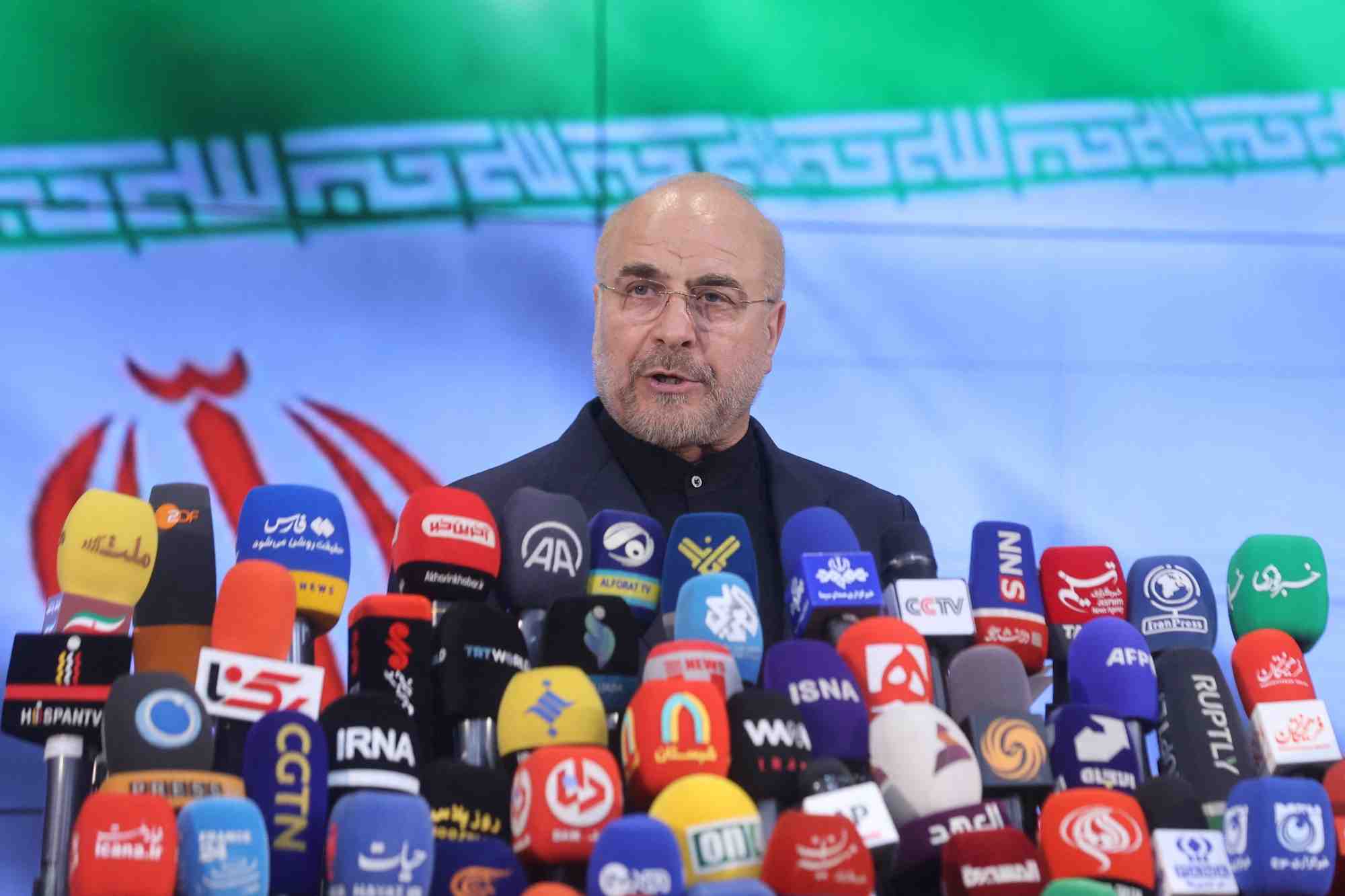 Le chef du parlement iranien, mohammad bagher ghalibaf, lors d'une conference de presse a teheran
