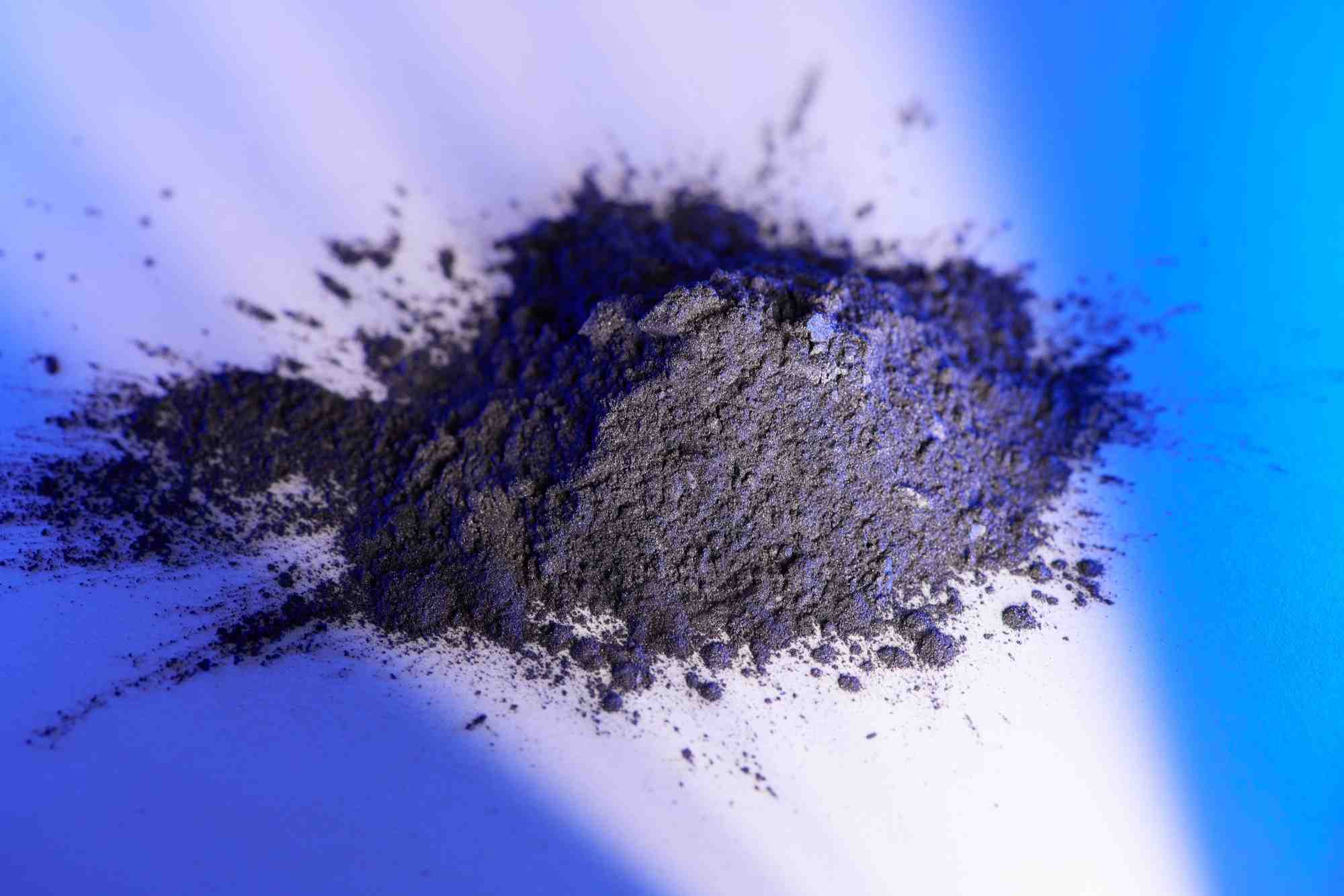 Enwires produit des nanofils de silicium à intégrer au graphite. Un procédé protégé par sept brevets, qui lui permettrait d'offrir une autonomie supérieure de 50% à une batterie lithium-ion fabriquée avec du graphite traditionnel.