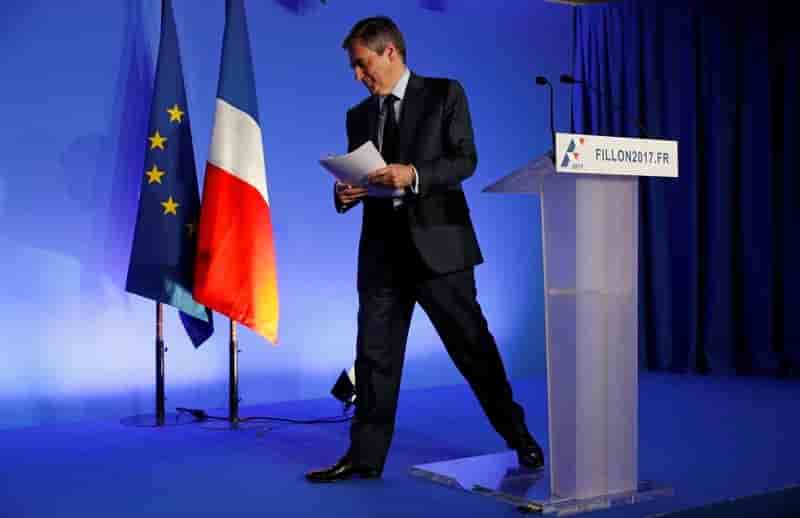 Fillon impute la "derive" de la russie aux sanctions europeennes