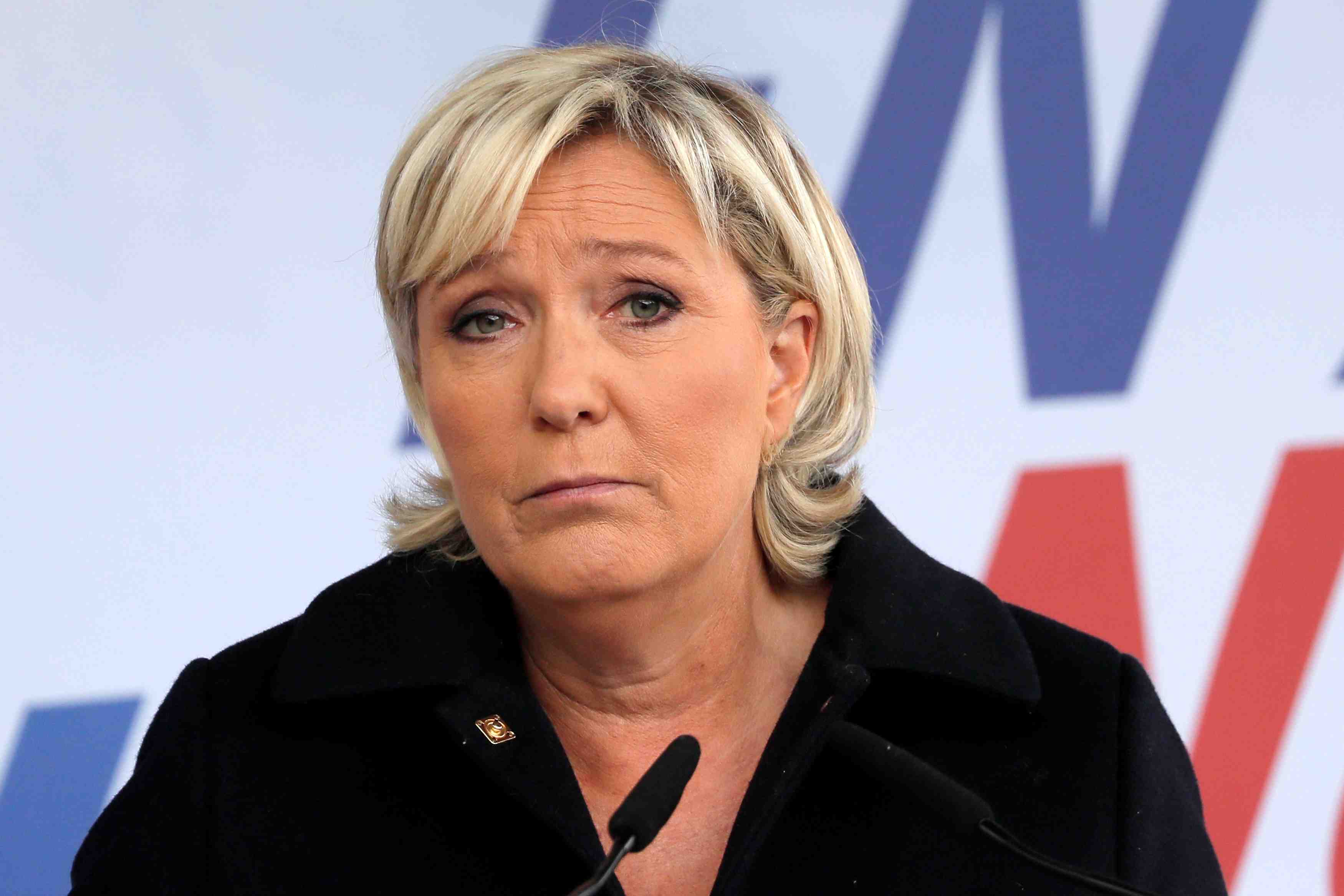 Les deux tiers des francais jugent le pen incompetente, selon un sondage