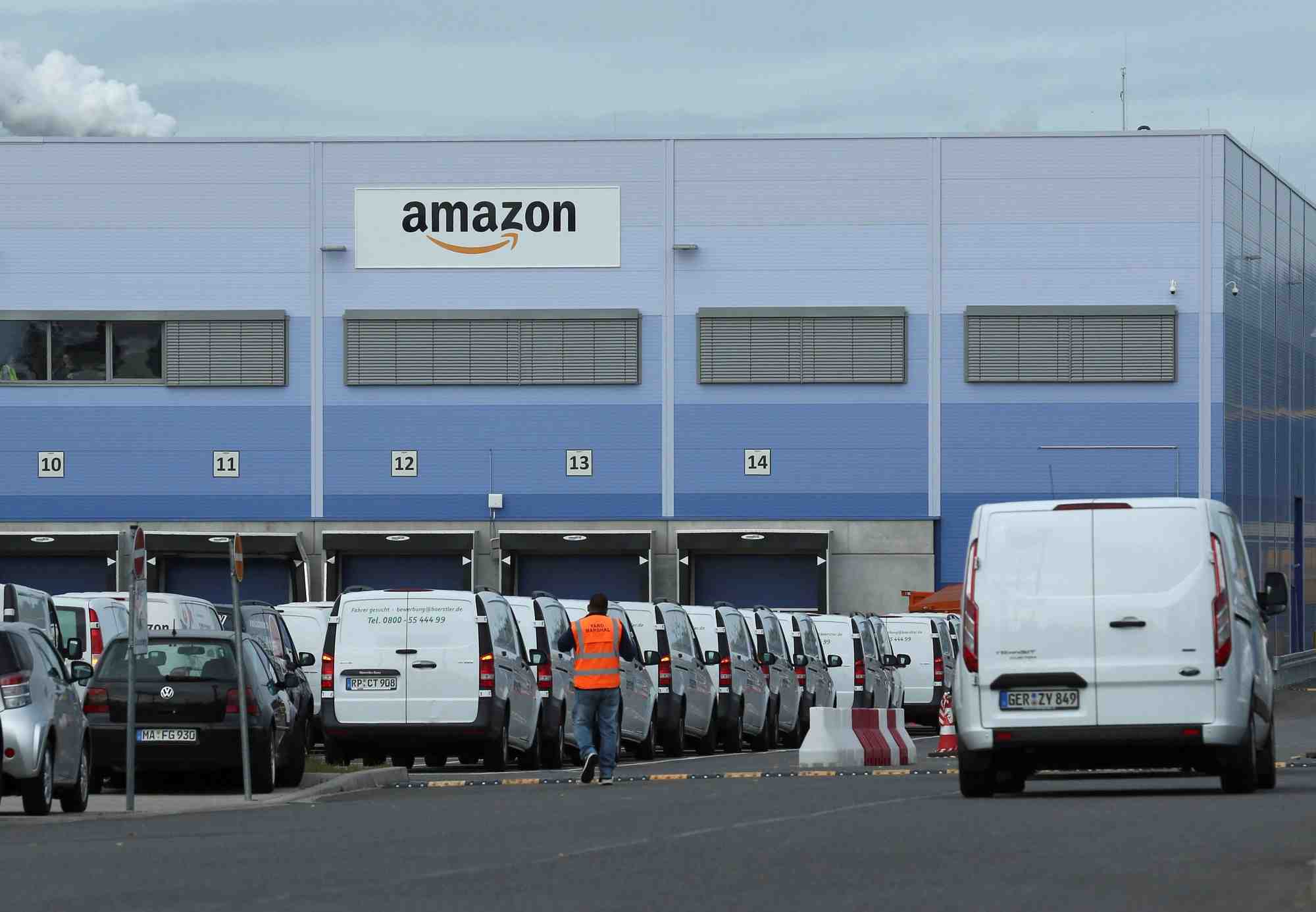 Allemagne: appel a la greve dans un centre logistique d'amazon