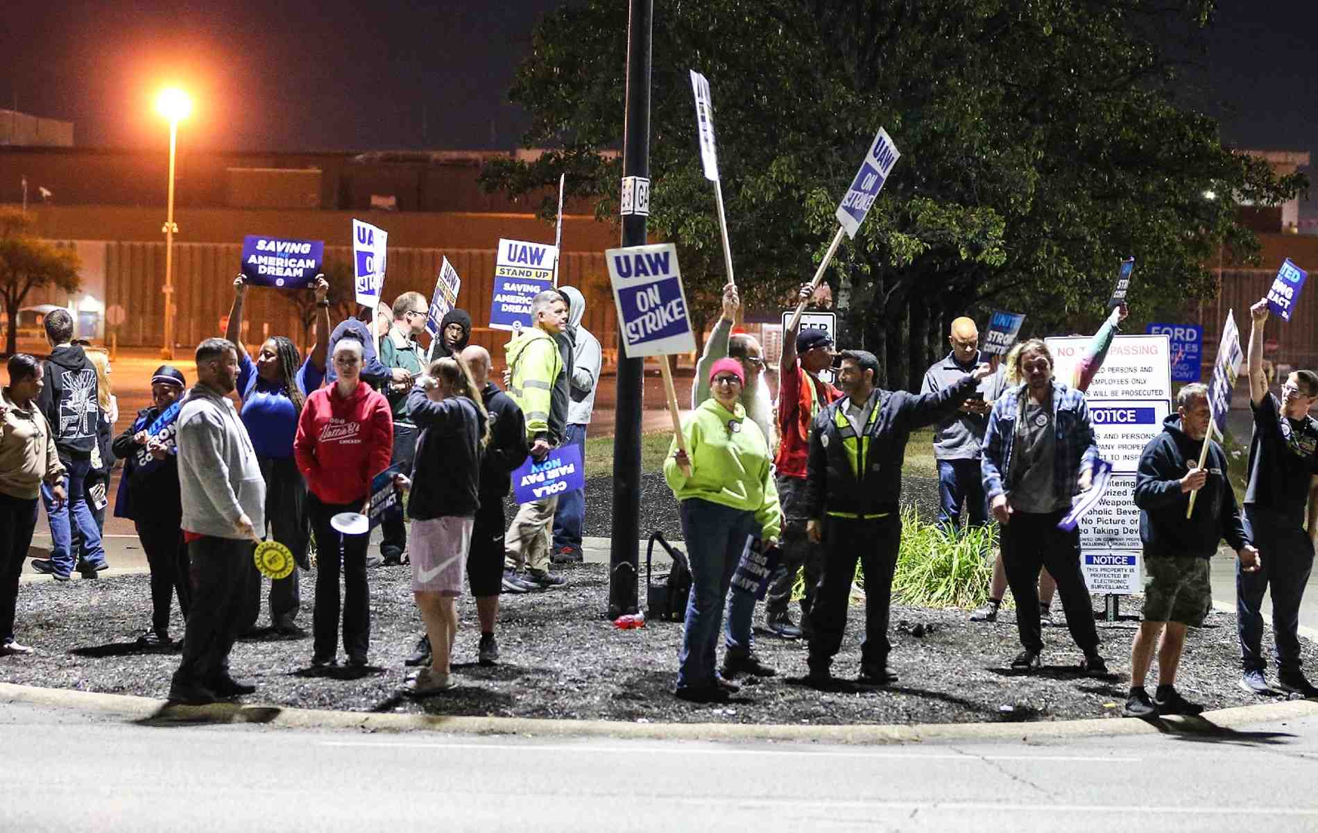 Mercredi, 8.700 salariés d'un site Ford du Kentucky ont rejoint le mouvement de grève à l'appel du syndicat UAW.