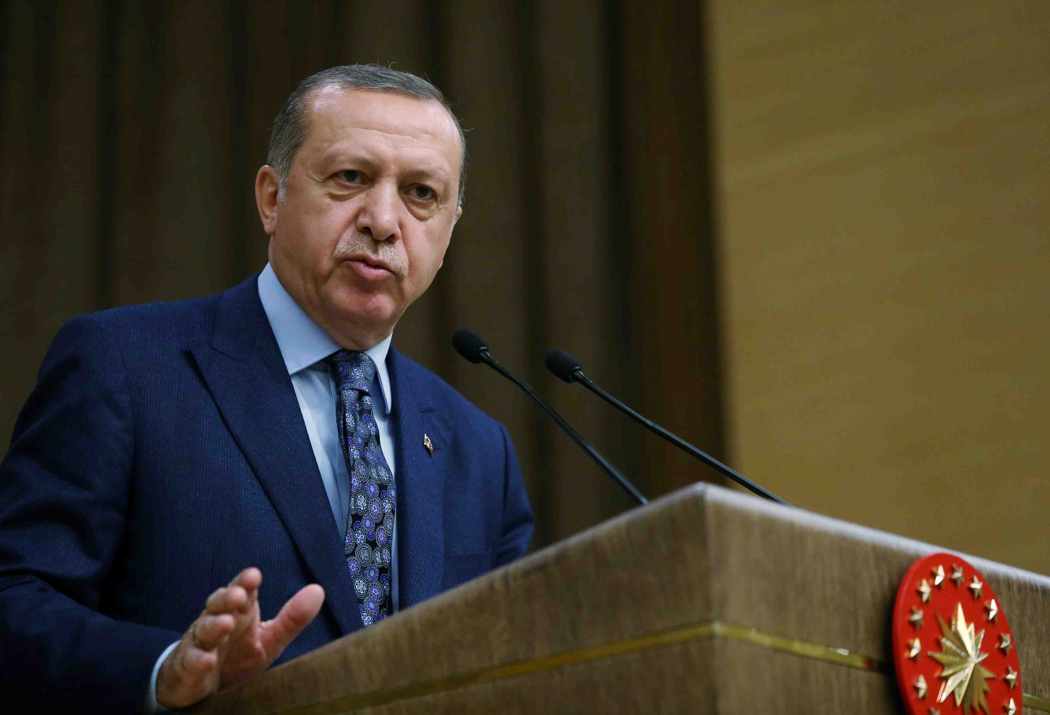 Macron s'est entretenu avec erdogan au sujet de loup bureau