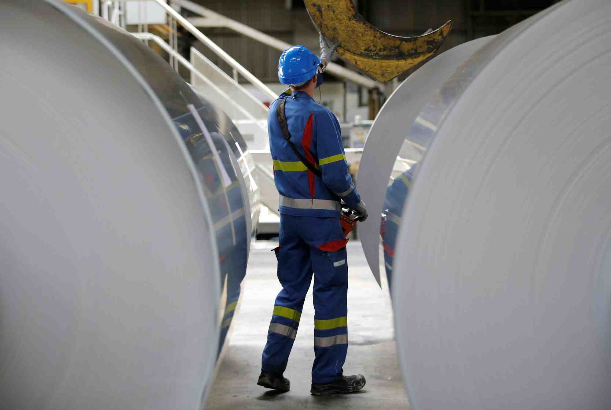 France: la production industrielle en baisse de 0,9% en aout