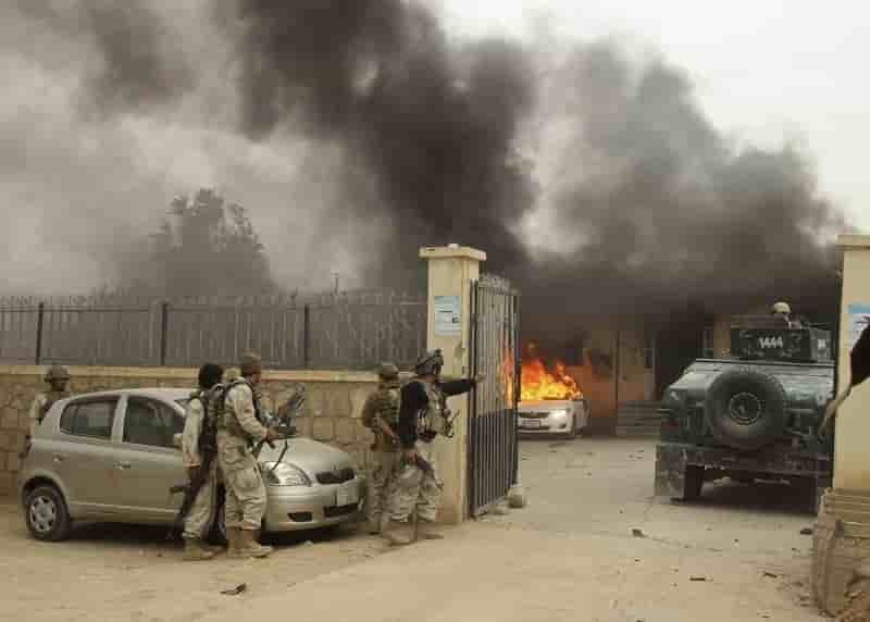 Plus de civils afghans tues dans des combats que par des bombes en 2014