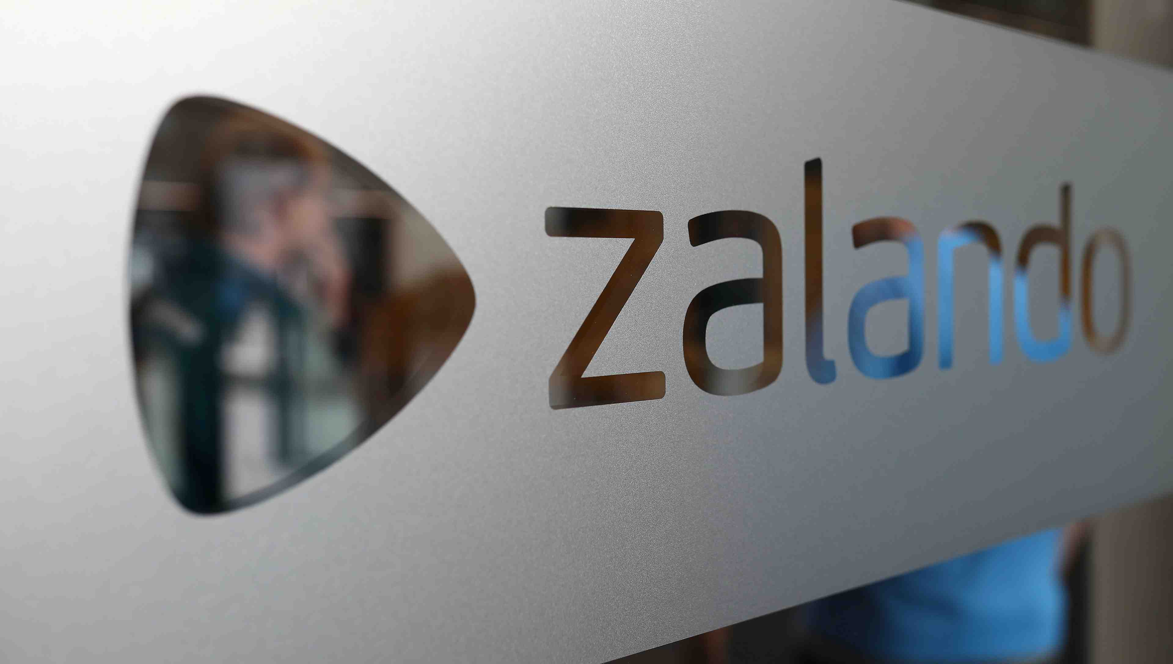 Zalando va etendre son programme de fidelite, apres un solide 1er trimestre