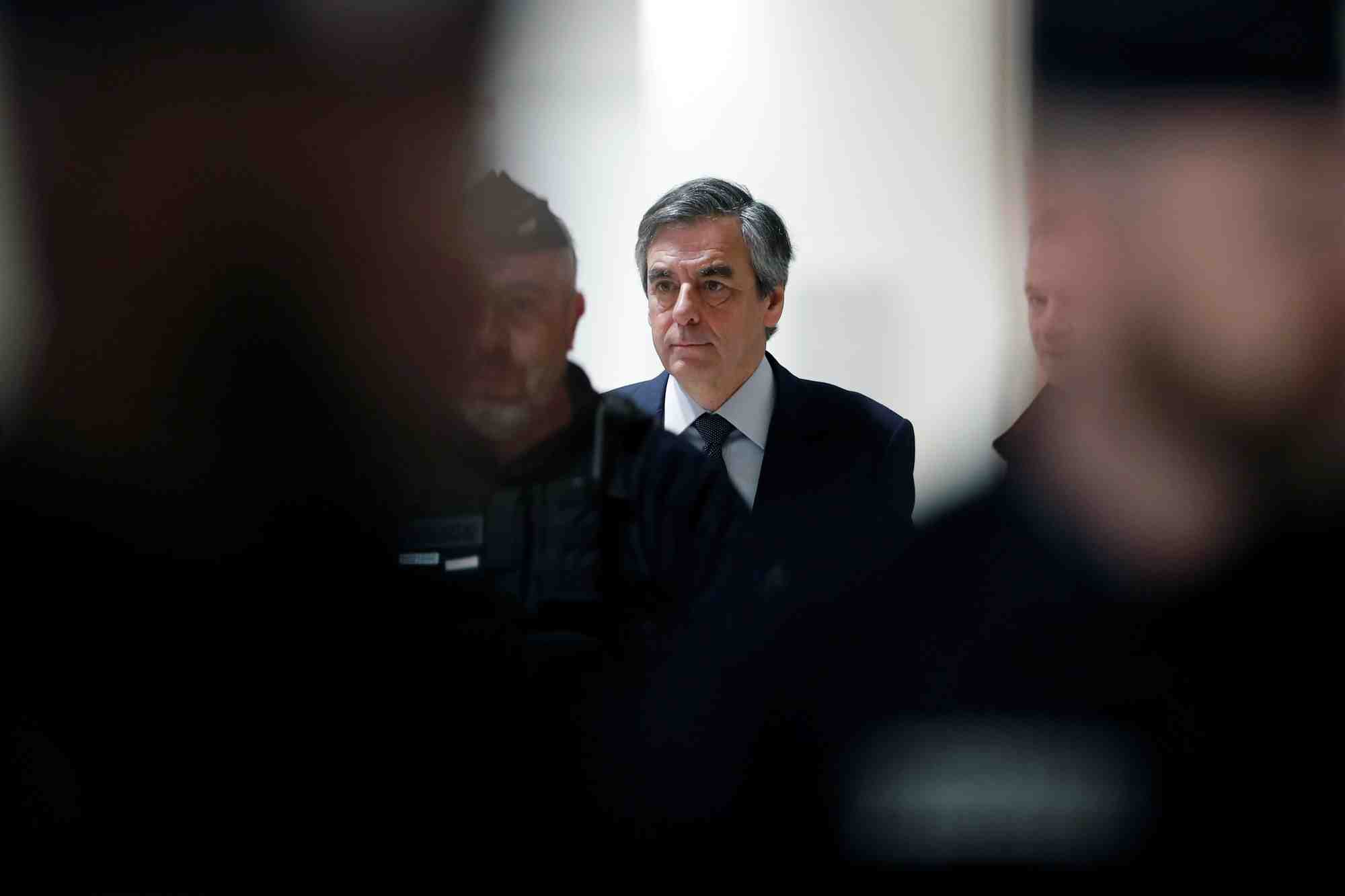 Francois fillon condamne a un an de prison ferme en appel, selon les medias