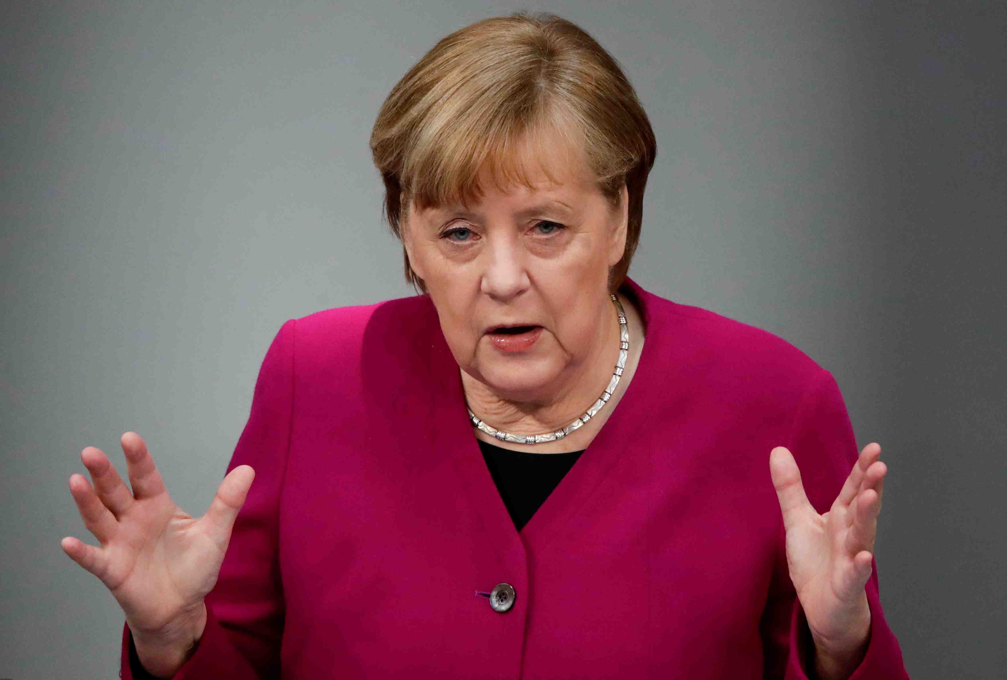 L'ue veut une solution "gagnant-gagnant" avec la gb sur les vaccins, dit merkel