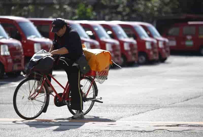 Japan post rachete l'australien toll holdings