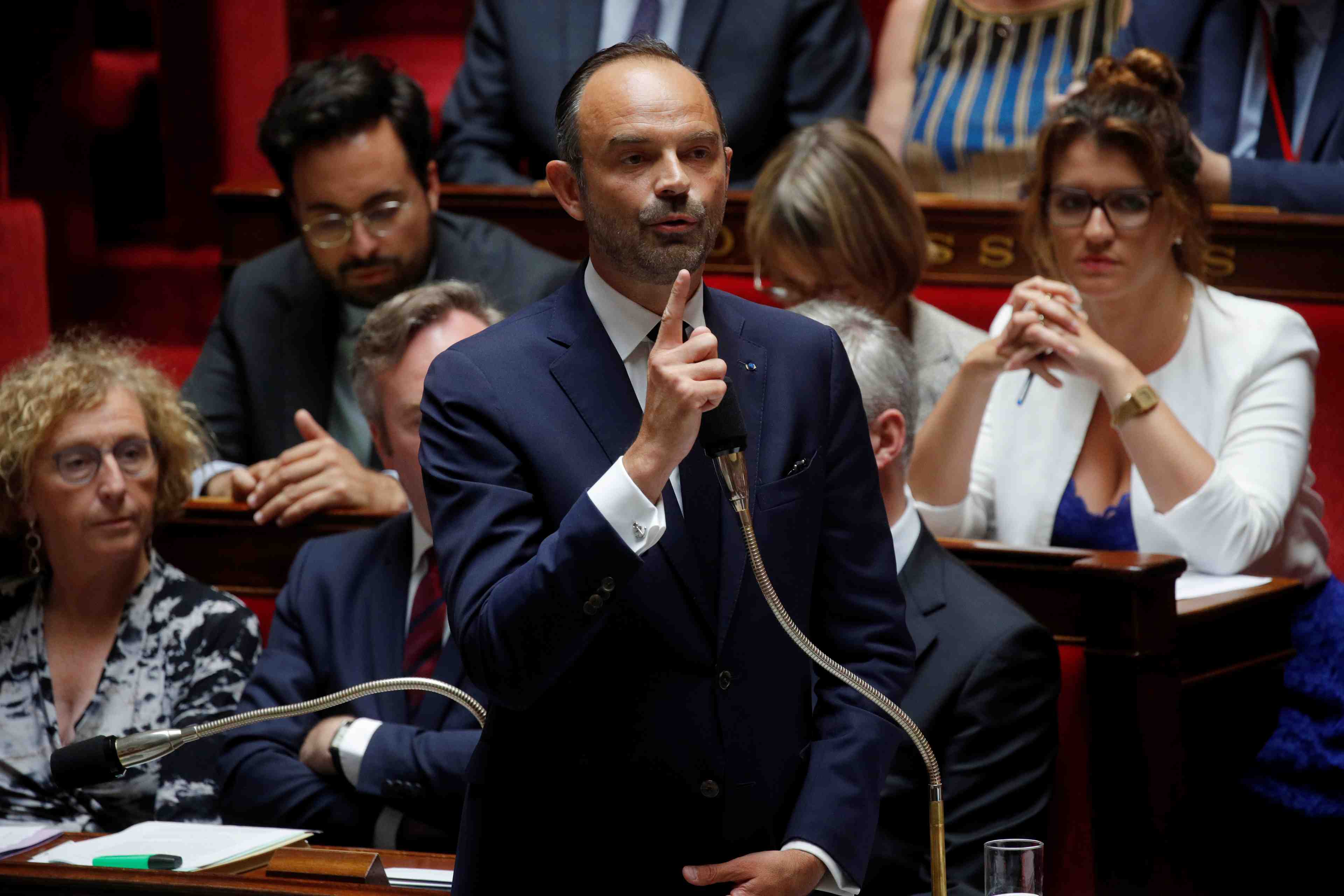 Reactions aux annonces budgetaires d'edouard philippe