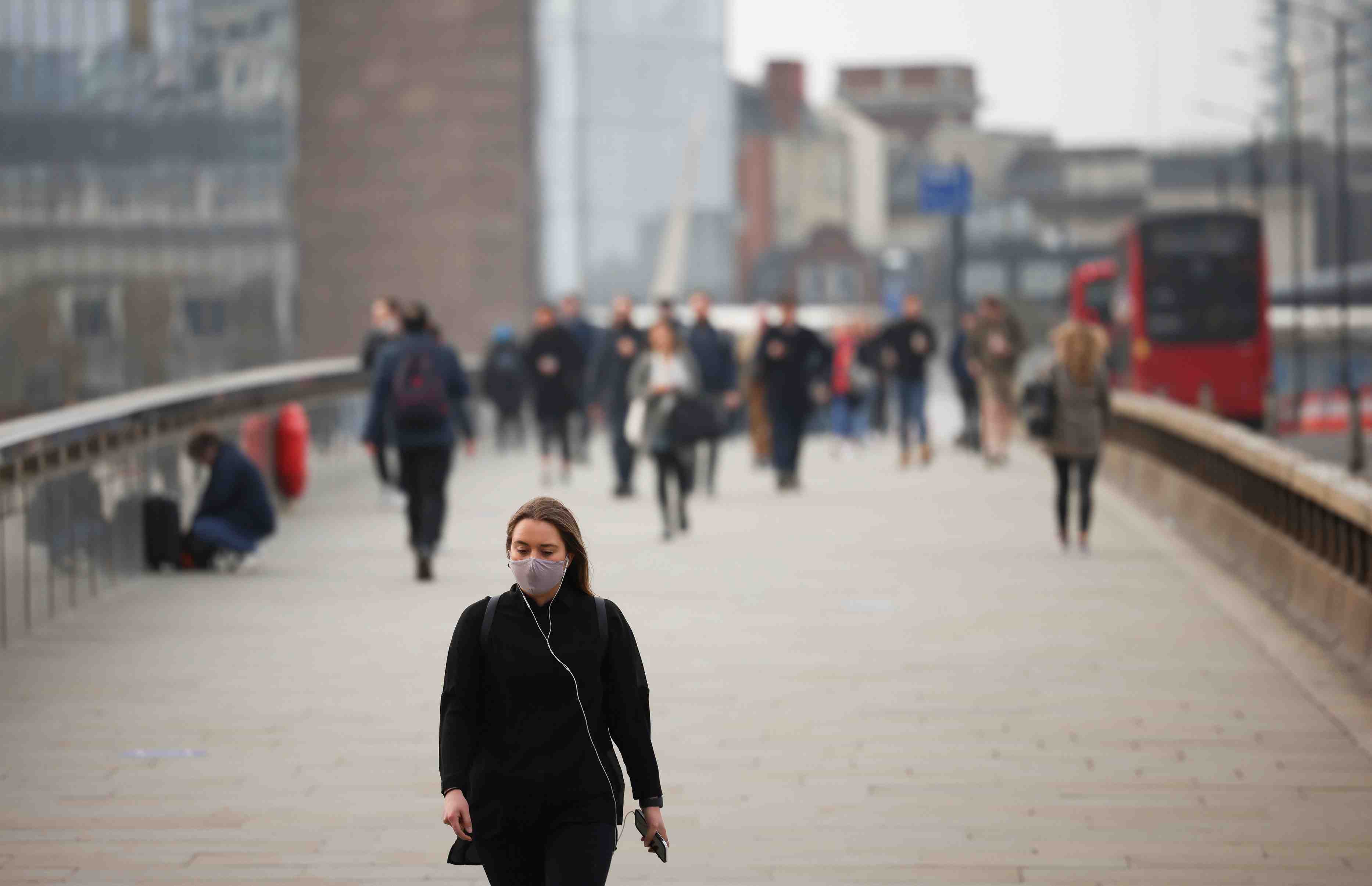 Coronavirus/grande-bretagne: johnson dit sa "grave inquietude" face au variant delta
