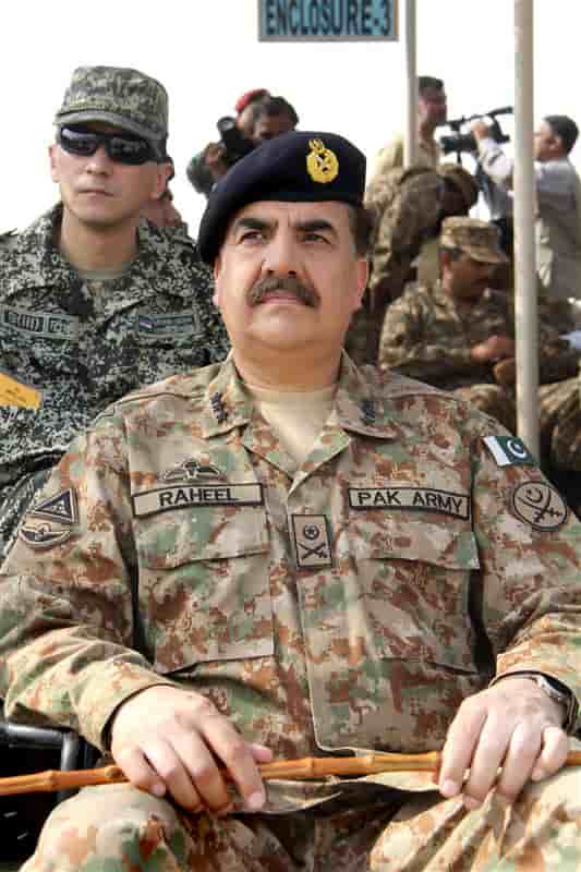 Un modéré nommé à la tête de l'armée pakistanaise