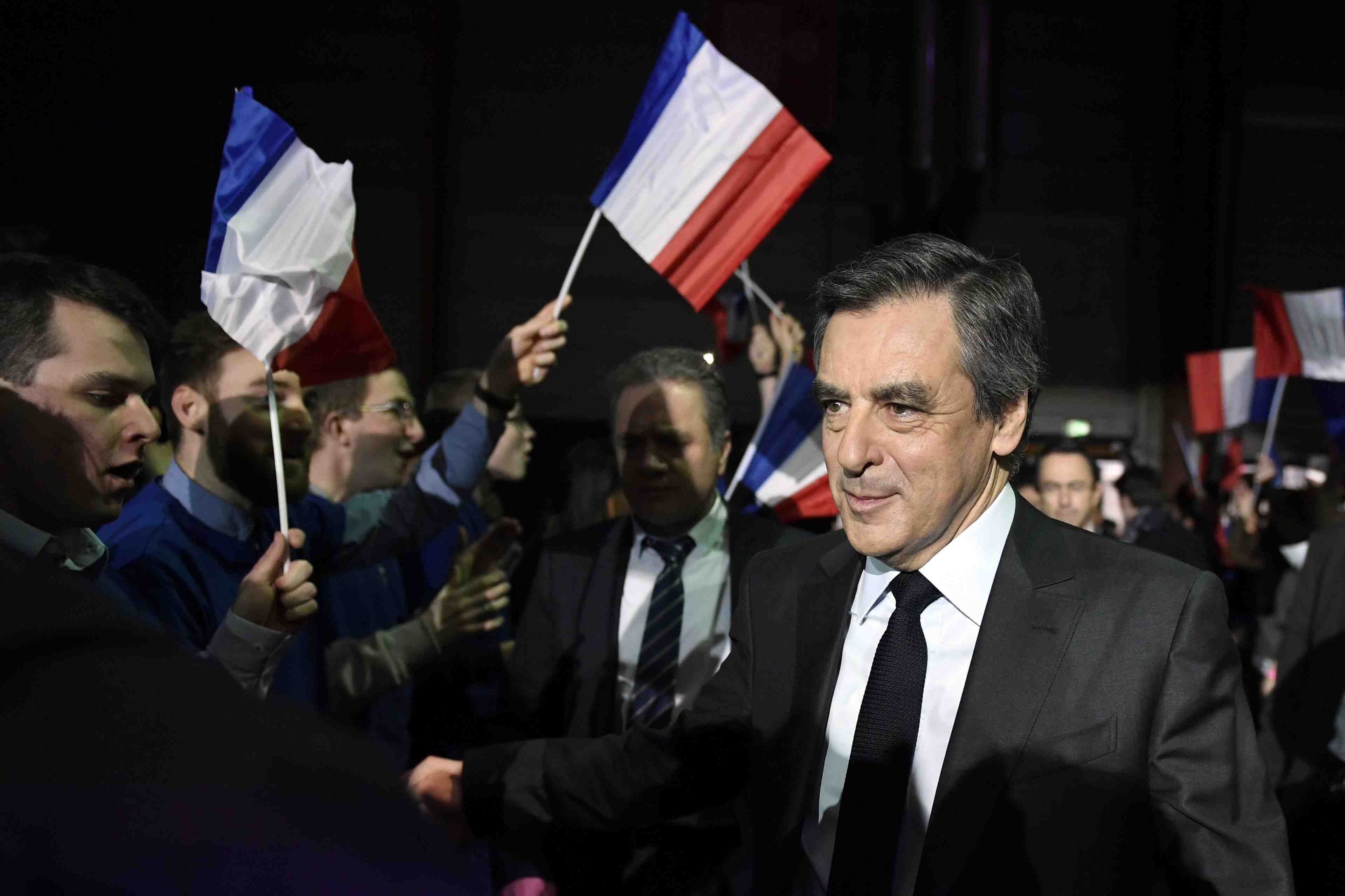 La candidature de fillon en suspens