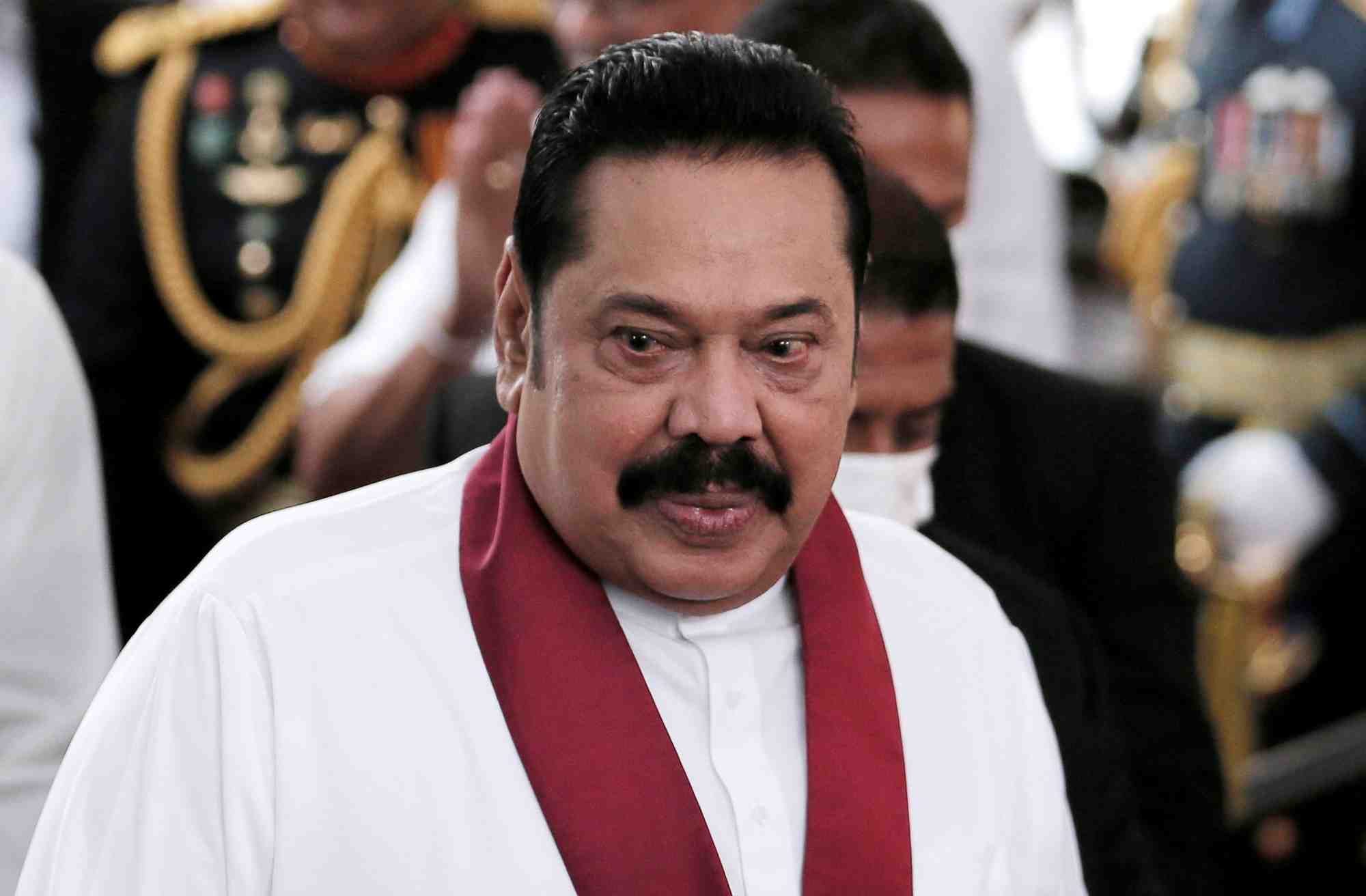 Sri lanka: le premier ministre demissionne apres de violentes manifestations