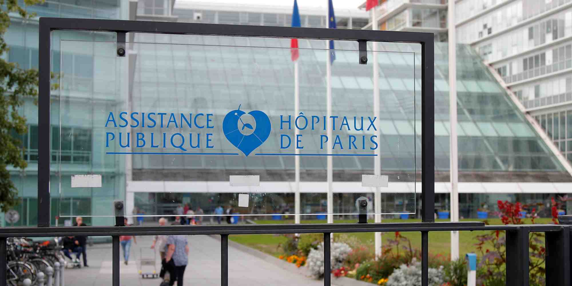 Utilisé habituellement dans le traitement de la polyarthrite rhumatoïde, le tocilizumab agit en bloquant le récepteur d'une protéine du système immunitaire qui joue un rôle important dans le processus inflammatoire.
