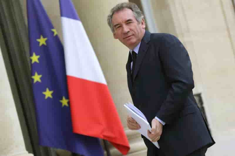 Bayrou compte doter d’armes la police municipale paloise
