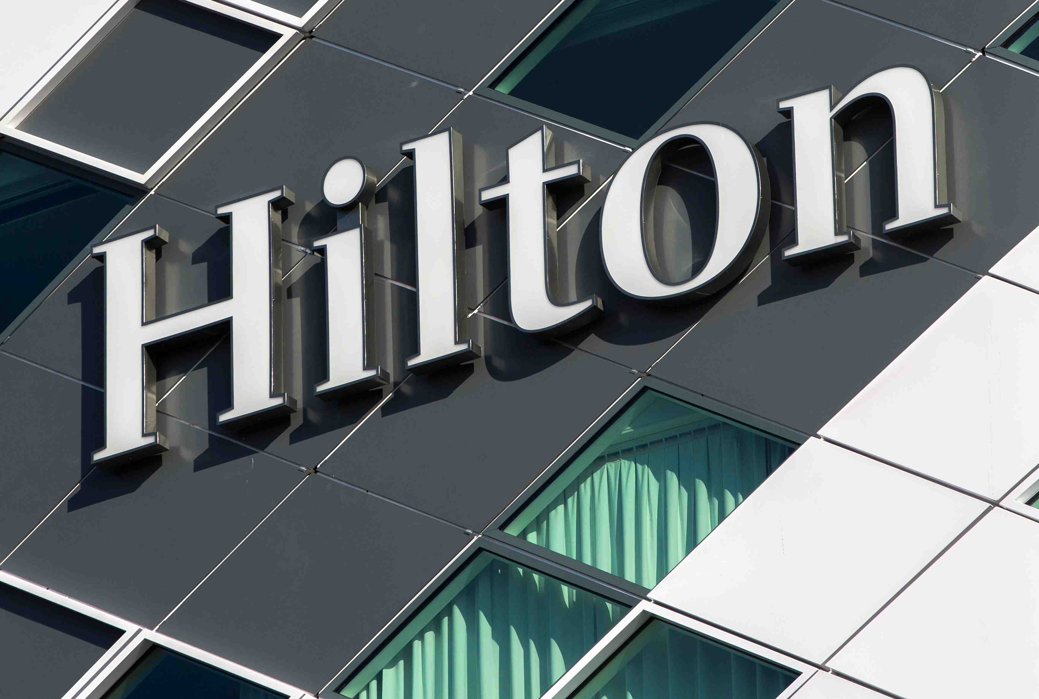 Hilton depasse les attentes avec le benefice du quatrieme trimestre